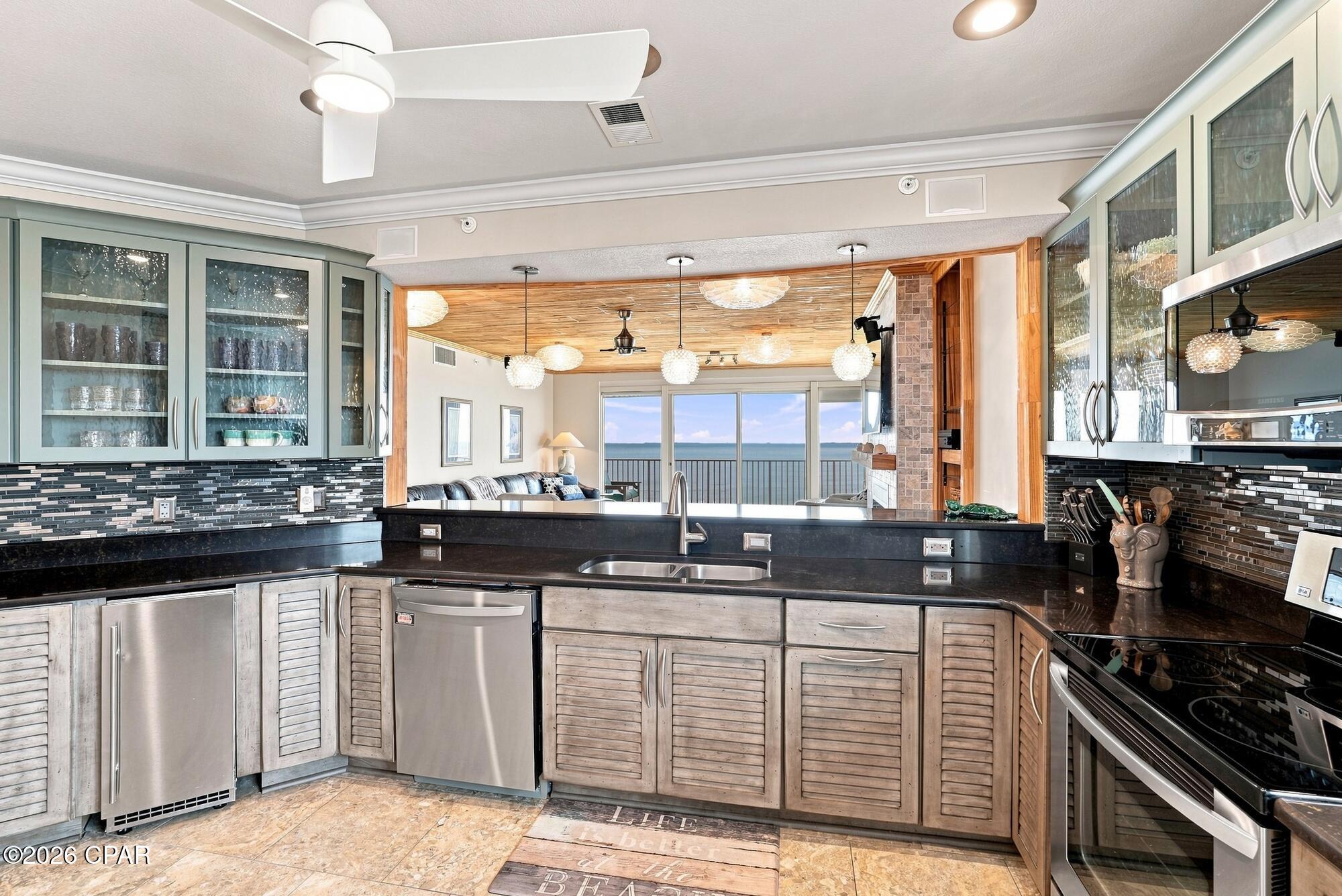 Grande Surf Club Condo - Residential