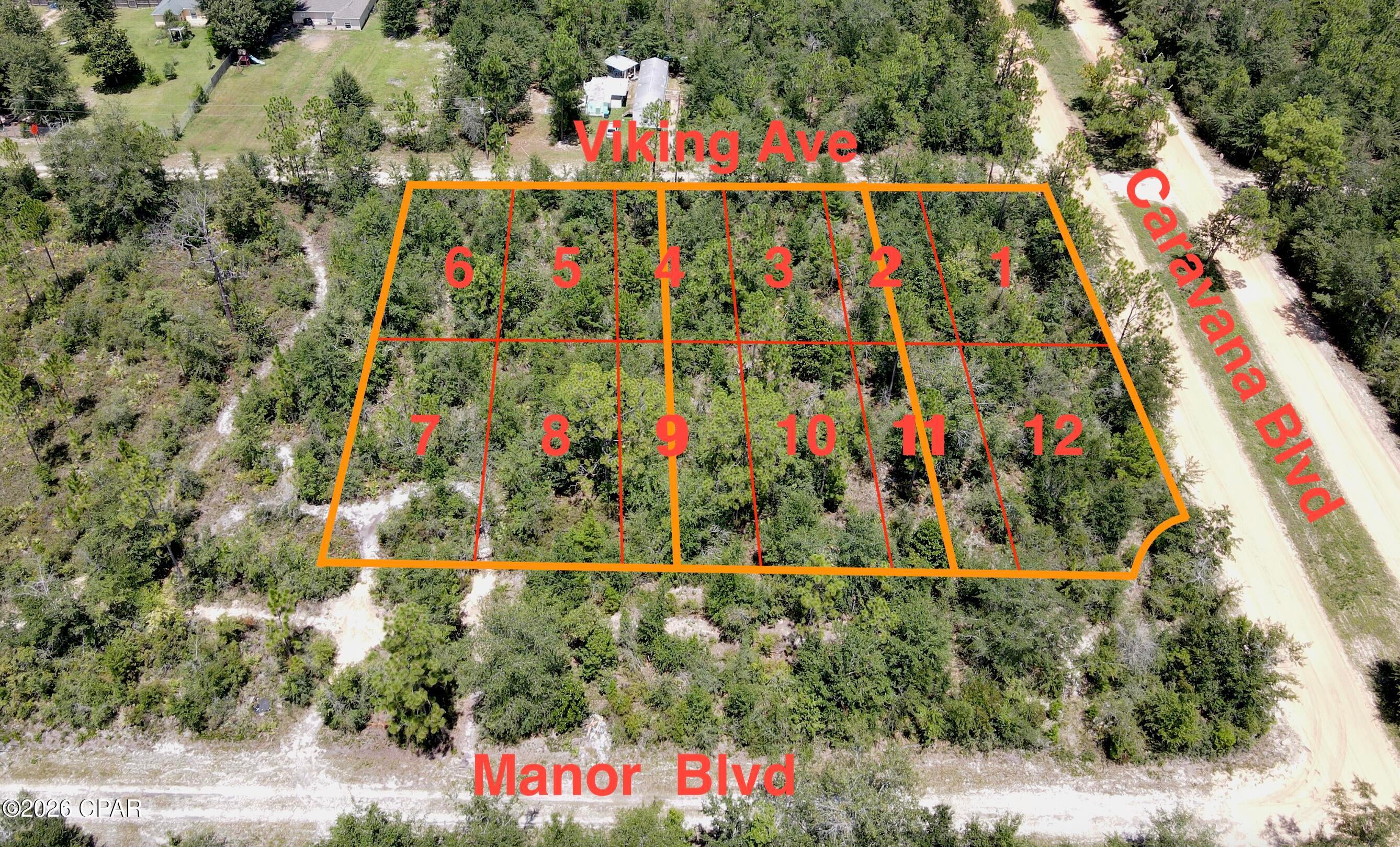 Caravana Manor 1st - Land
