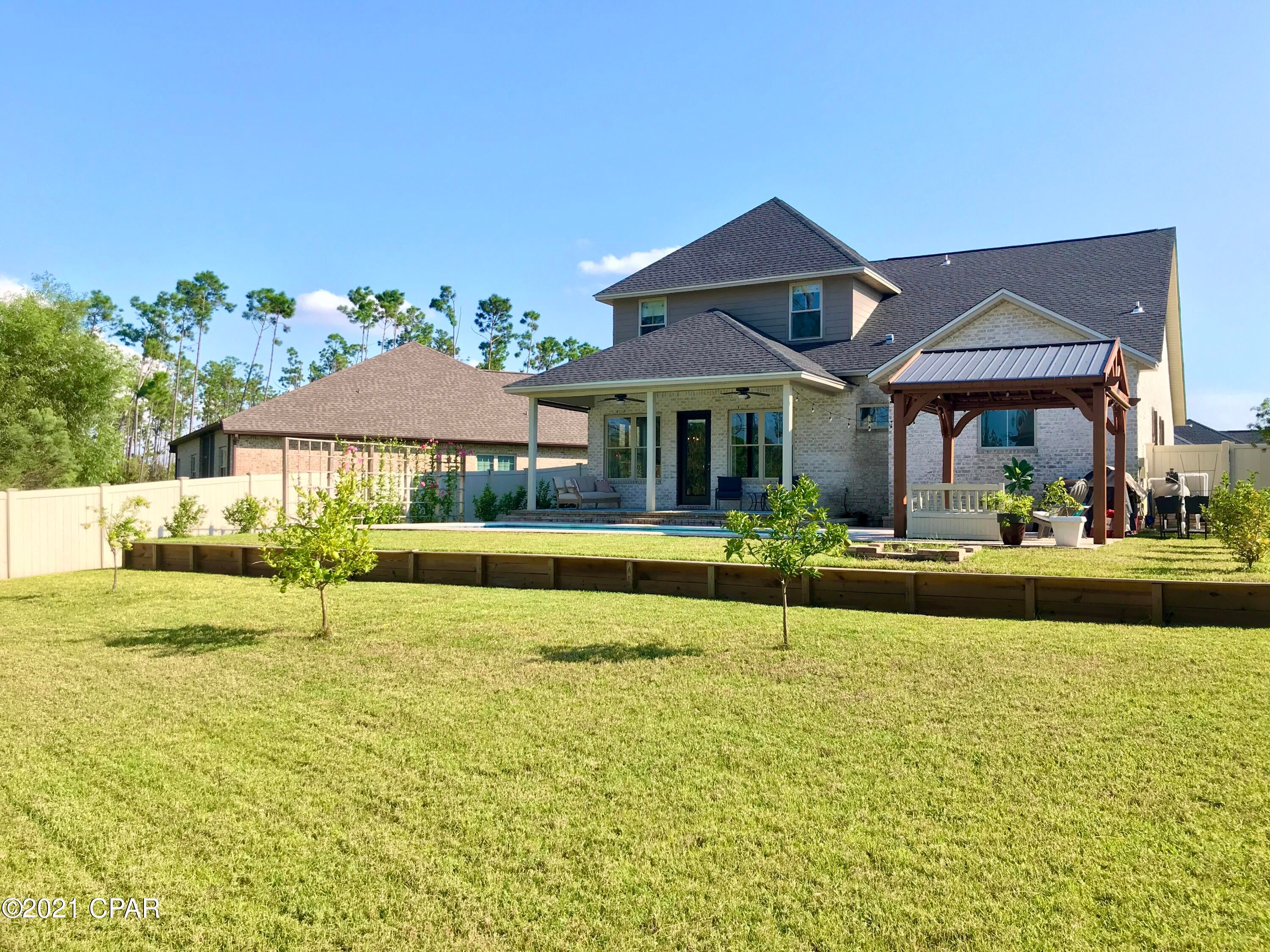 Hawks Landing - Residential