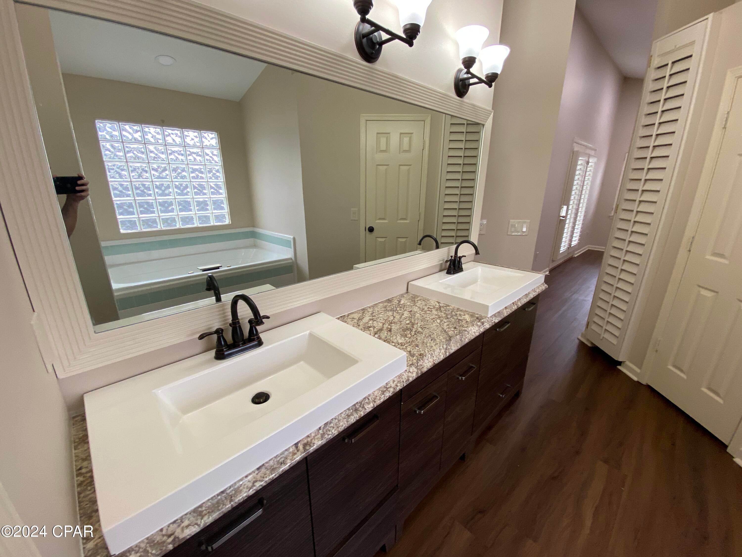 Mowat Highlands Ph IV - Residential Lease