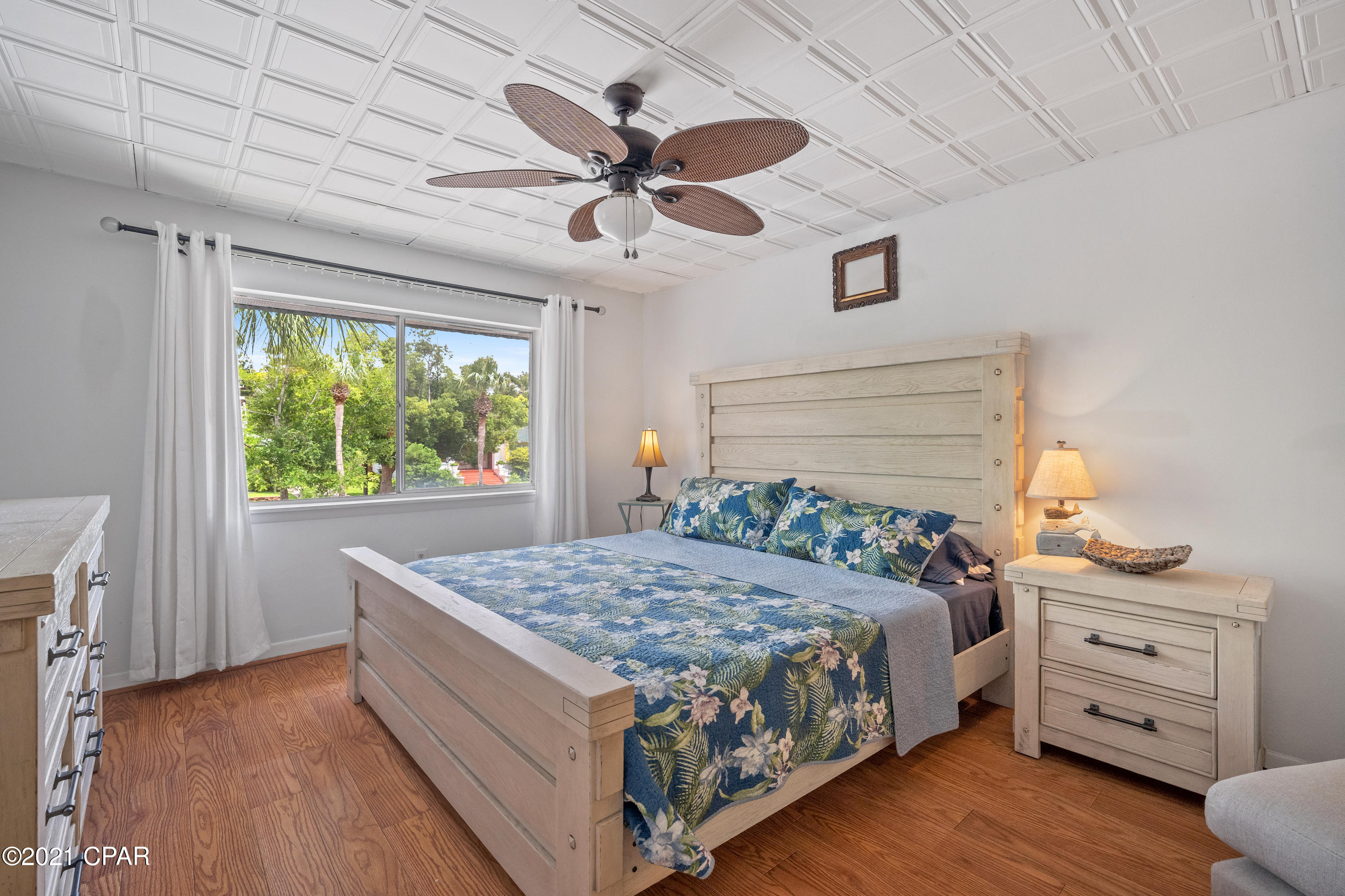 Bay Club Condo Ph 1 - Residential