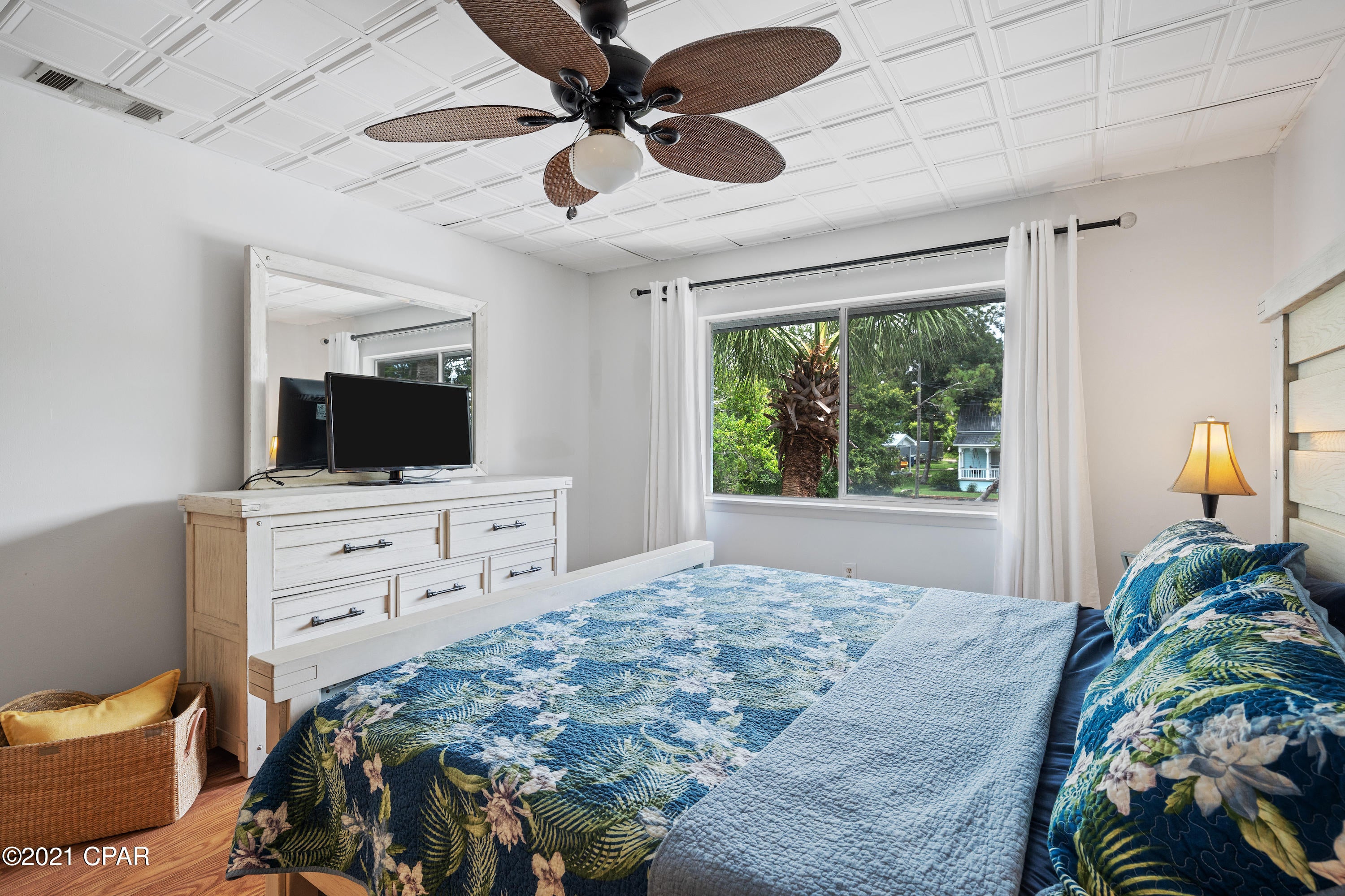 Bay Club Condo Ph 1 - Residential