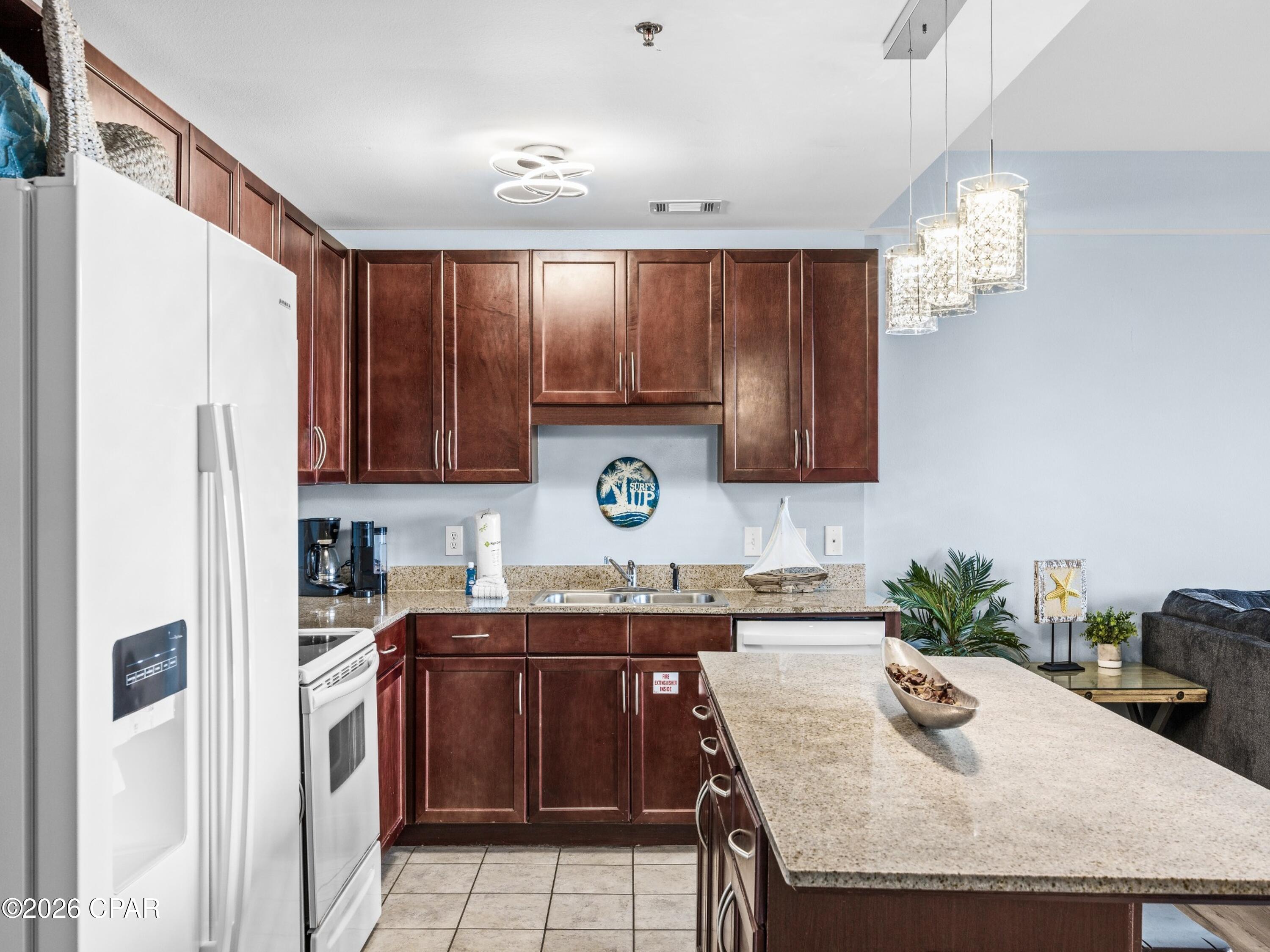Laketown Wharf - Residential