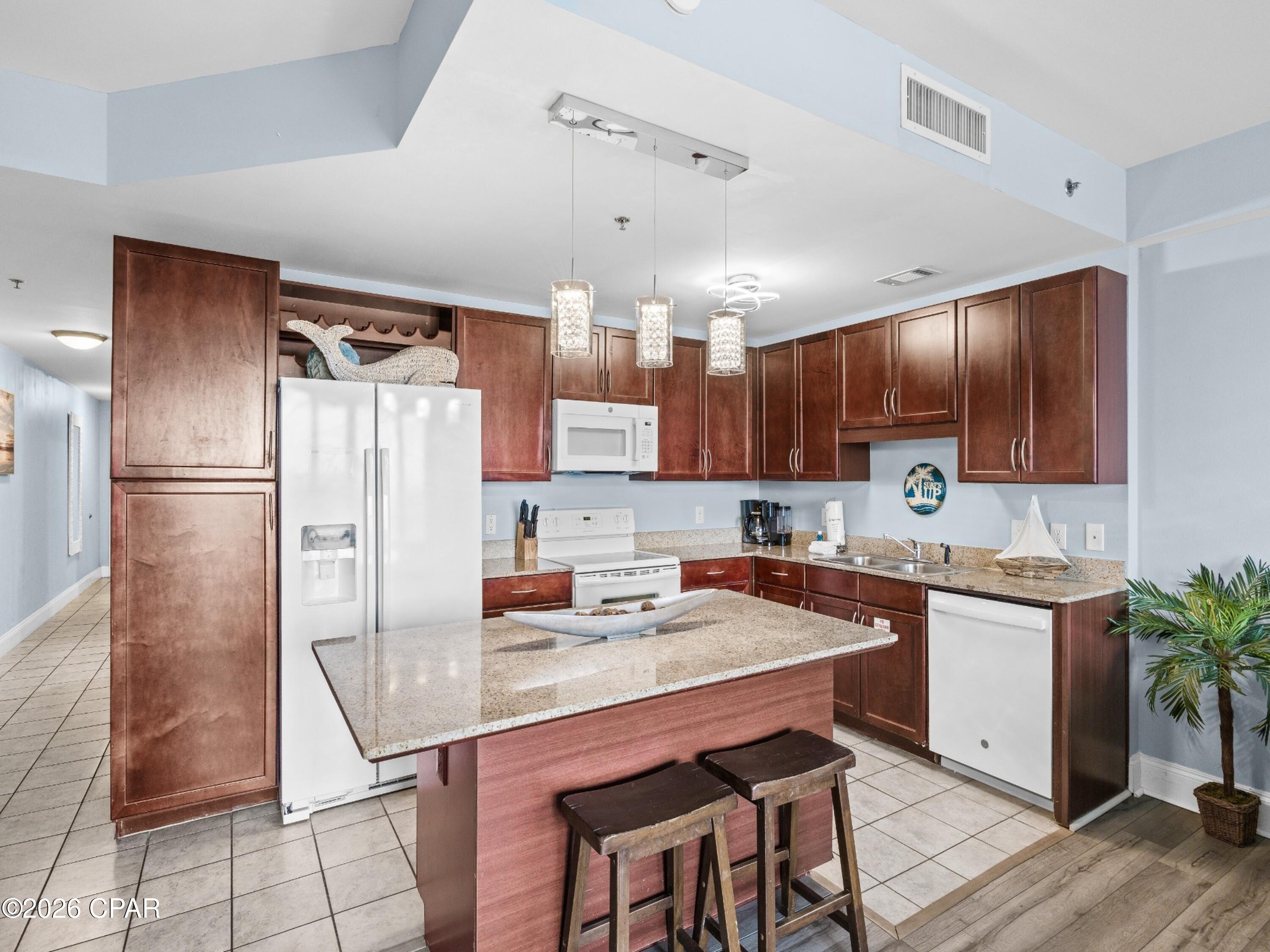 Laketown Wharf - Residential