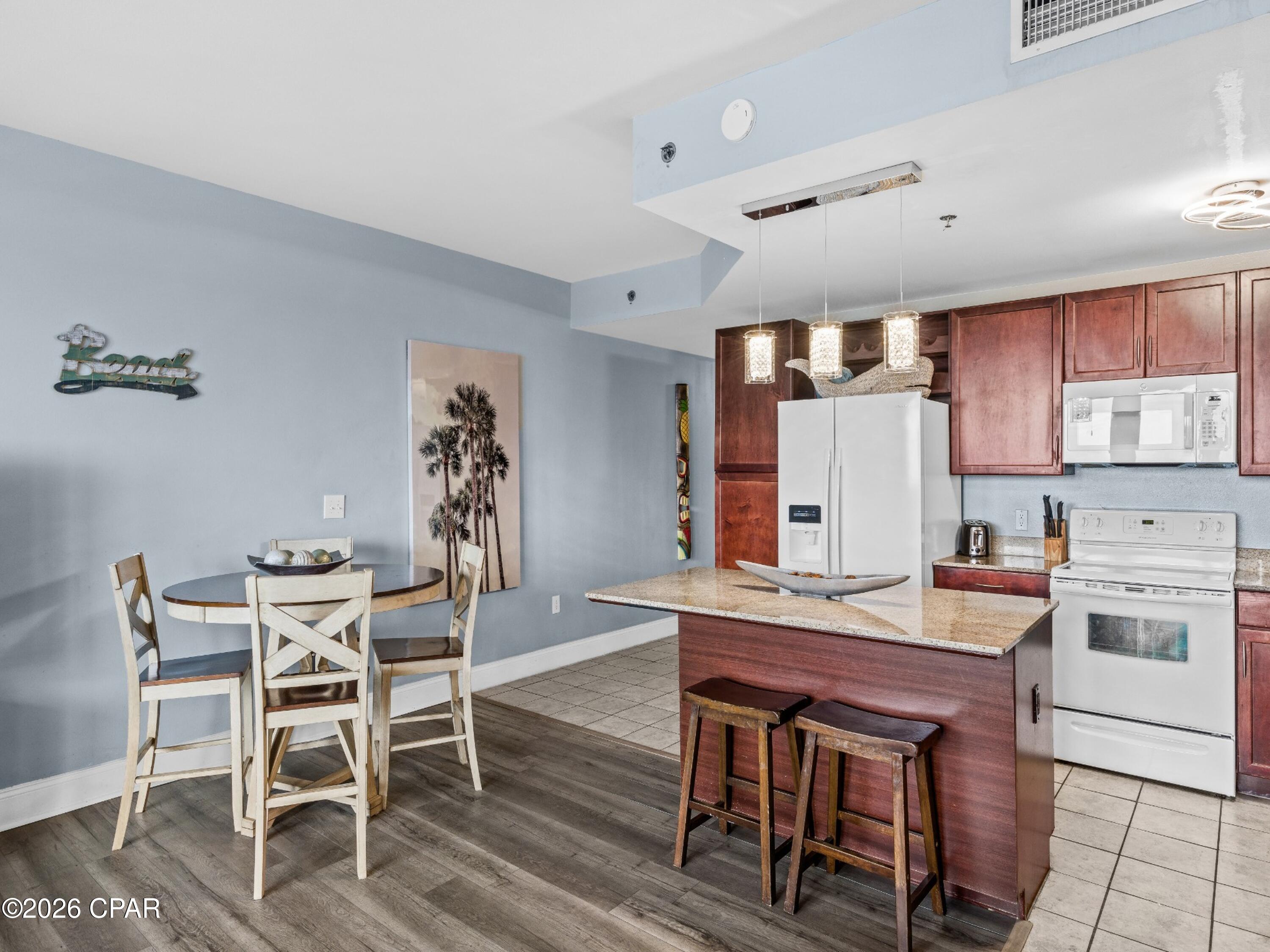 Laketown Wharf - Residential