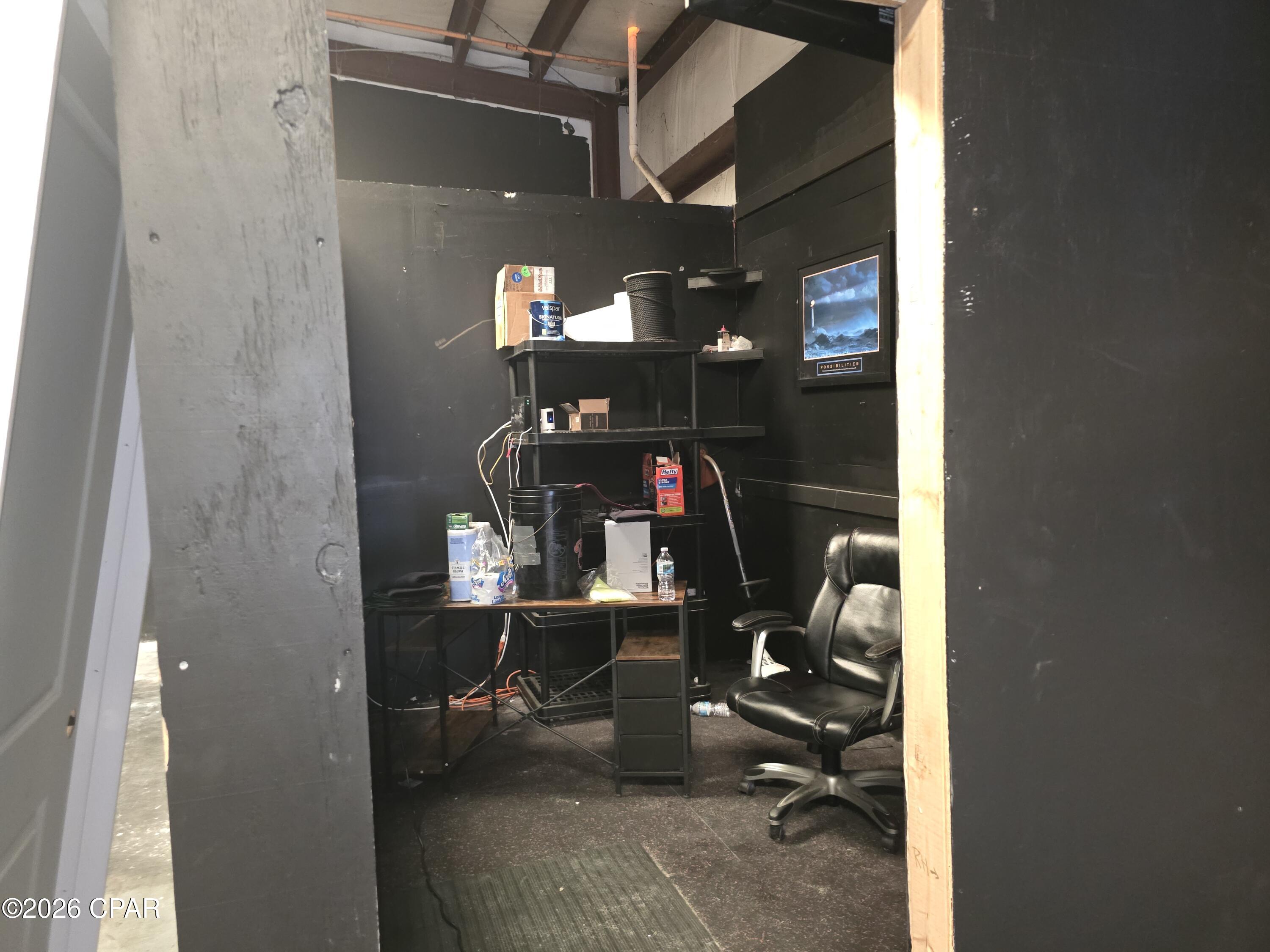 Holley Circle Commercial Park - Commercial Lease