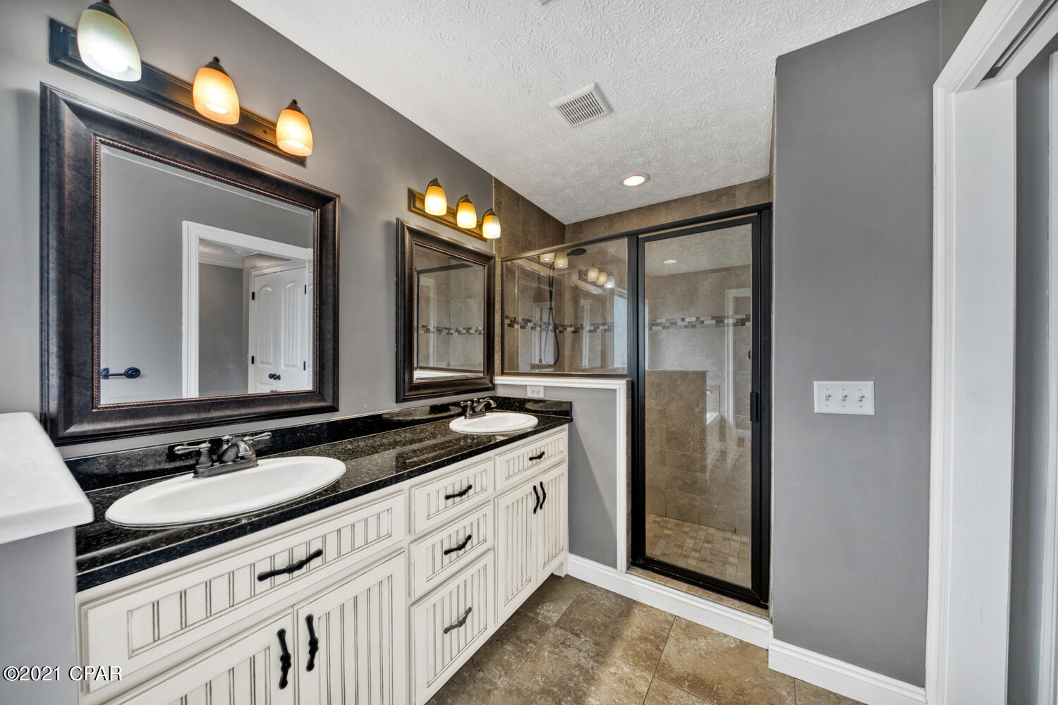 The Pines Of Lynn Haven - Residential