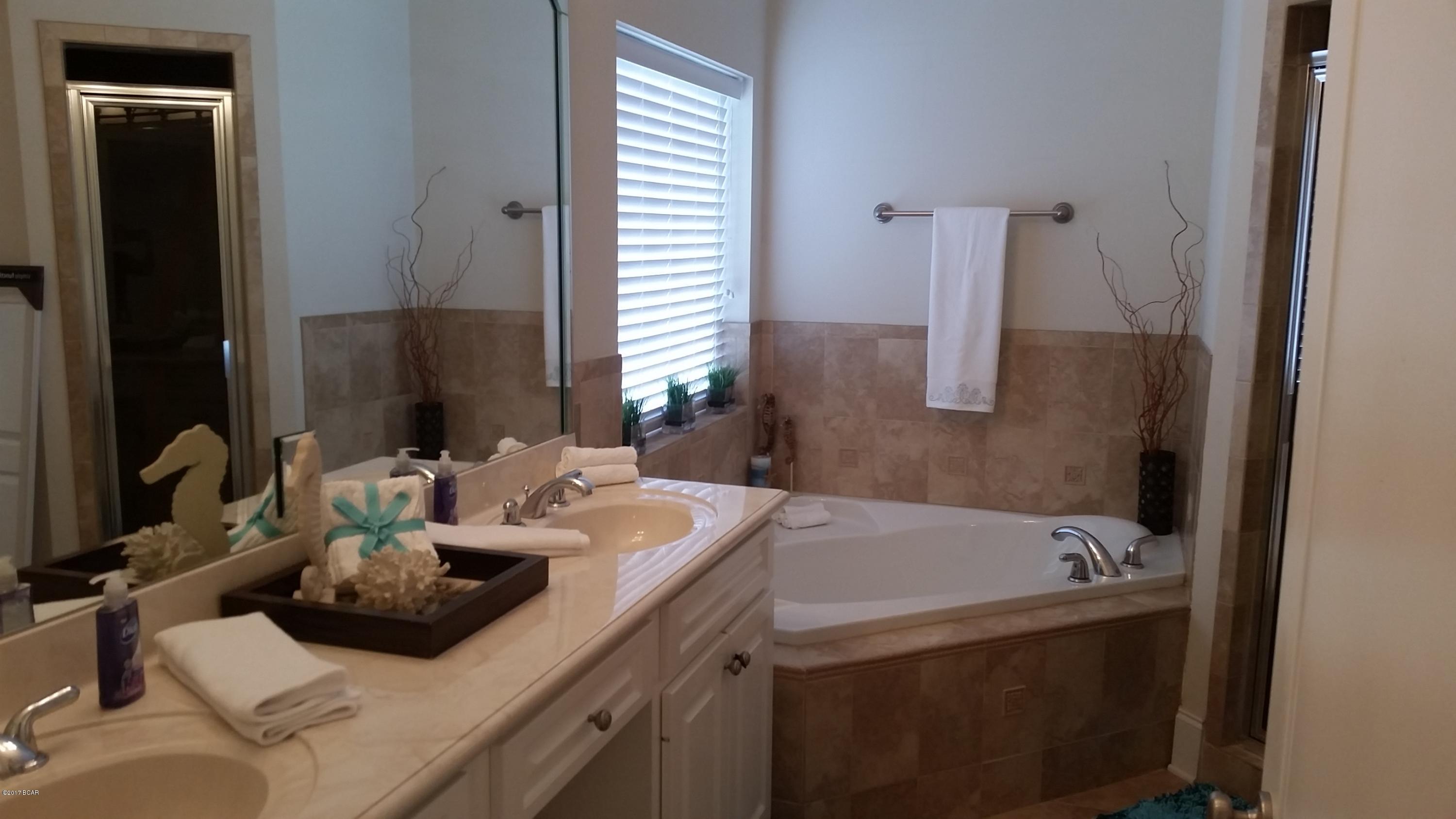 Tierra Verde Phase II - Residential Lease