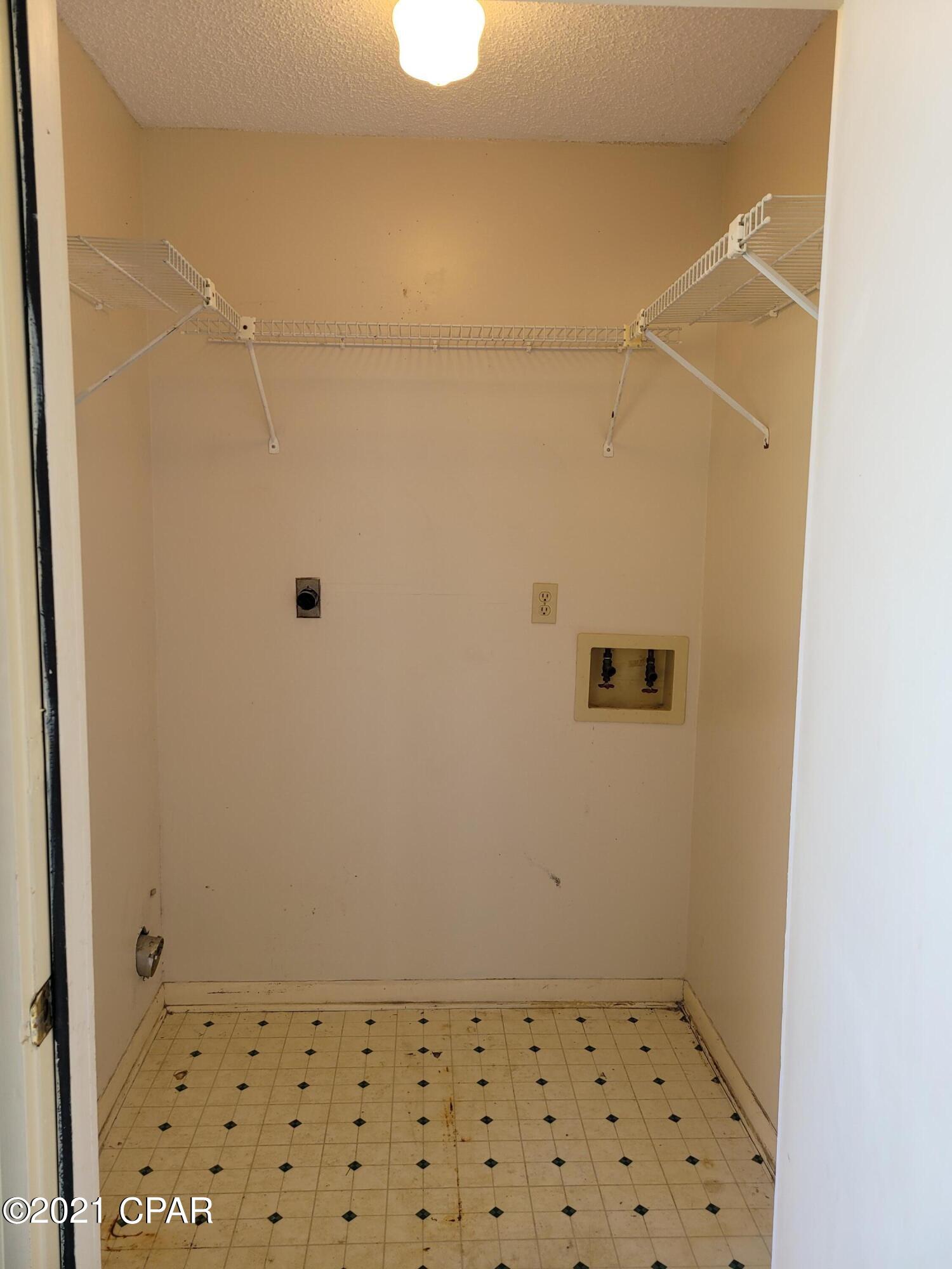 The Landings At Lake Caroline I - Residential Lease