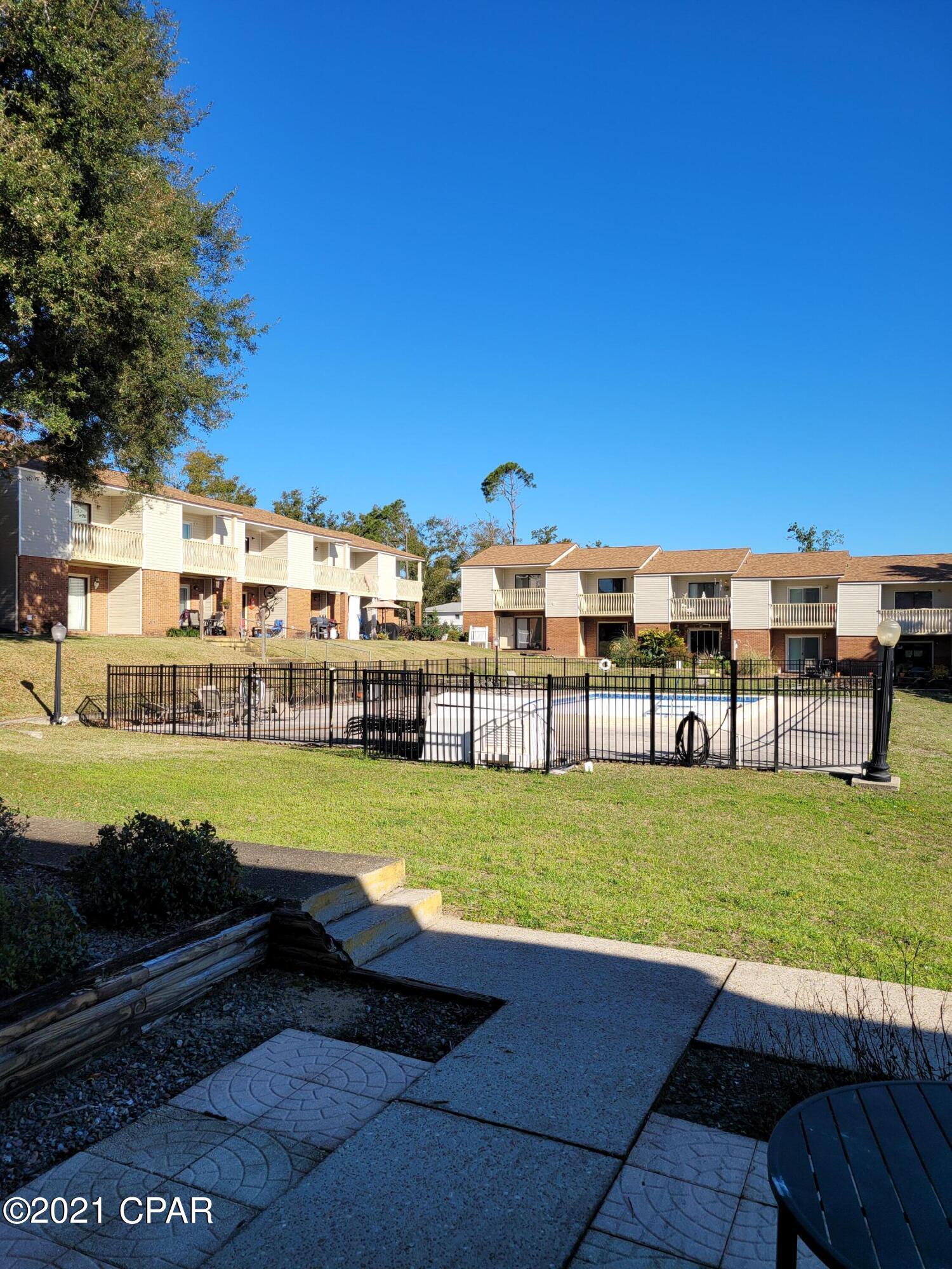 The Landings At Lake Caroline I - Residential Lease