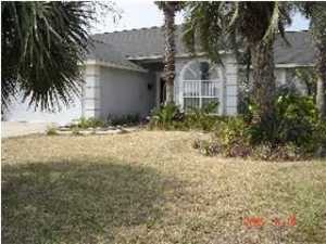 Charming 2 bedroom, 2 bath home. Home features open floor plan, ceramic tile, 10' ceilings, Florida room, bonus room or office, screened patio and 2 car garage.