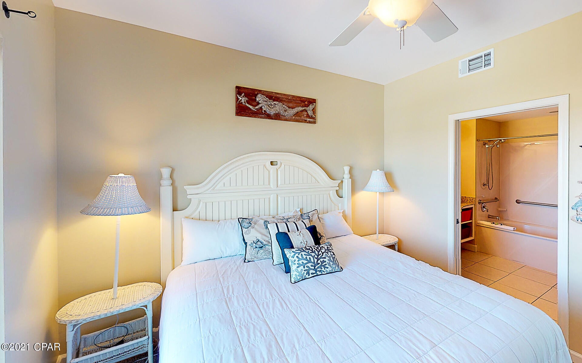 Splash Condo - Residential