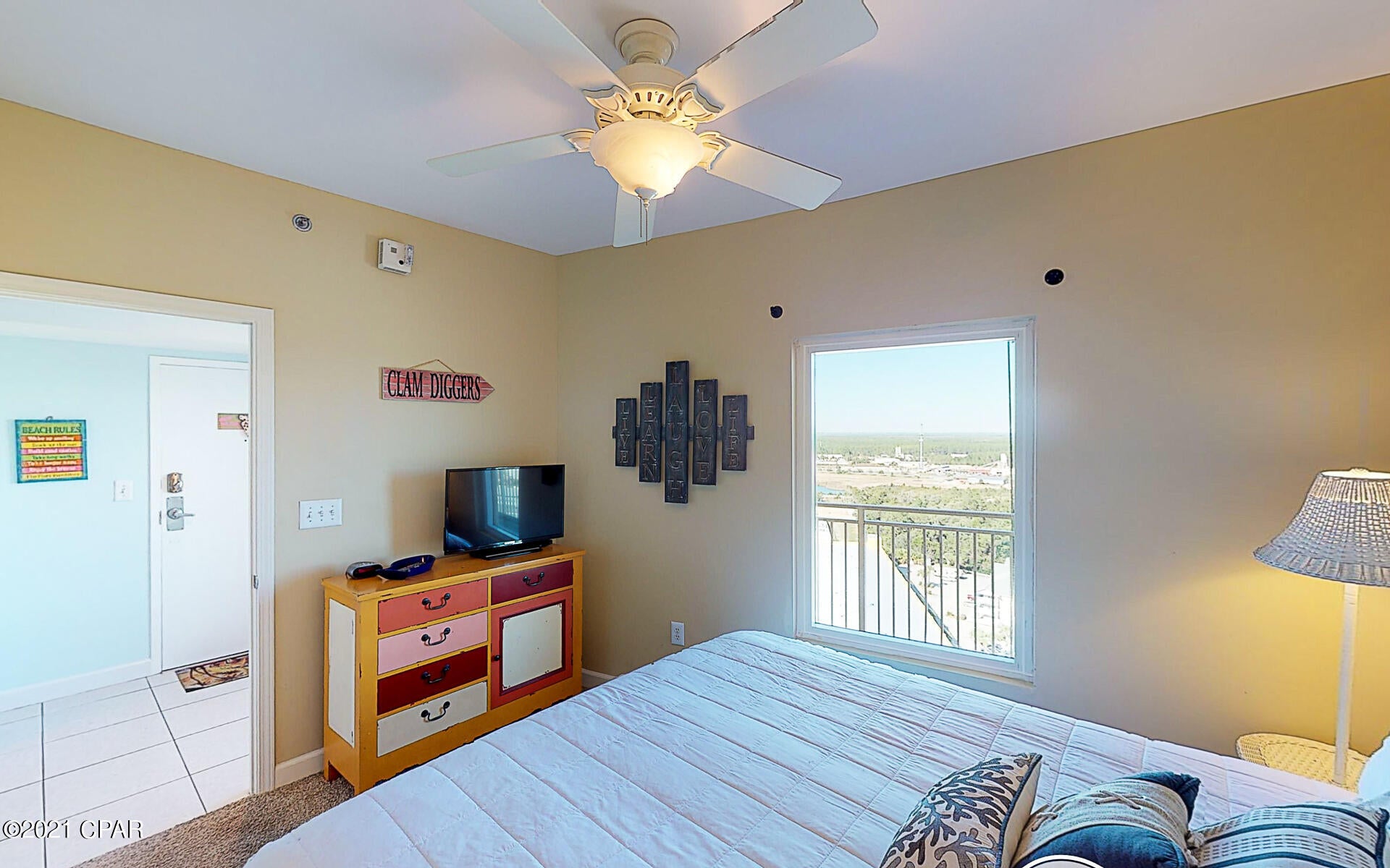 Splash Condo - Residential