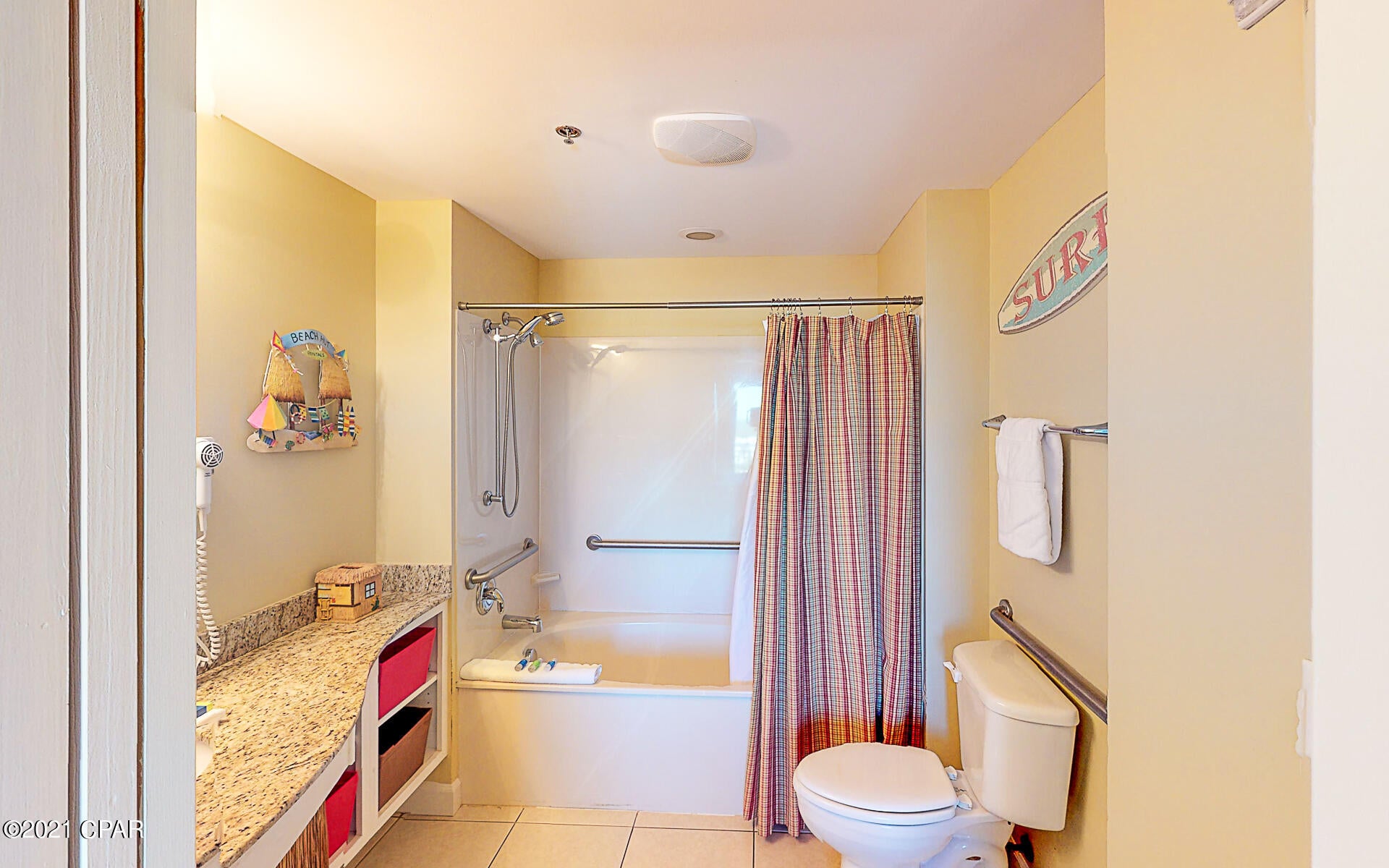 Splash Condo - Residential