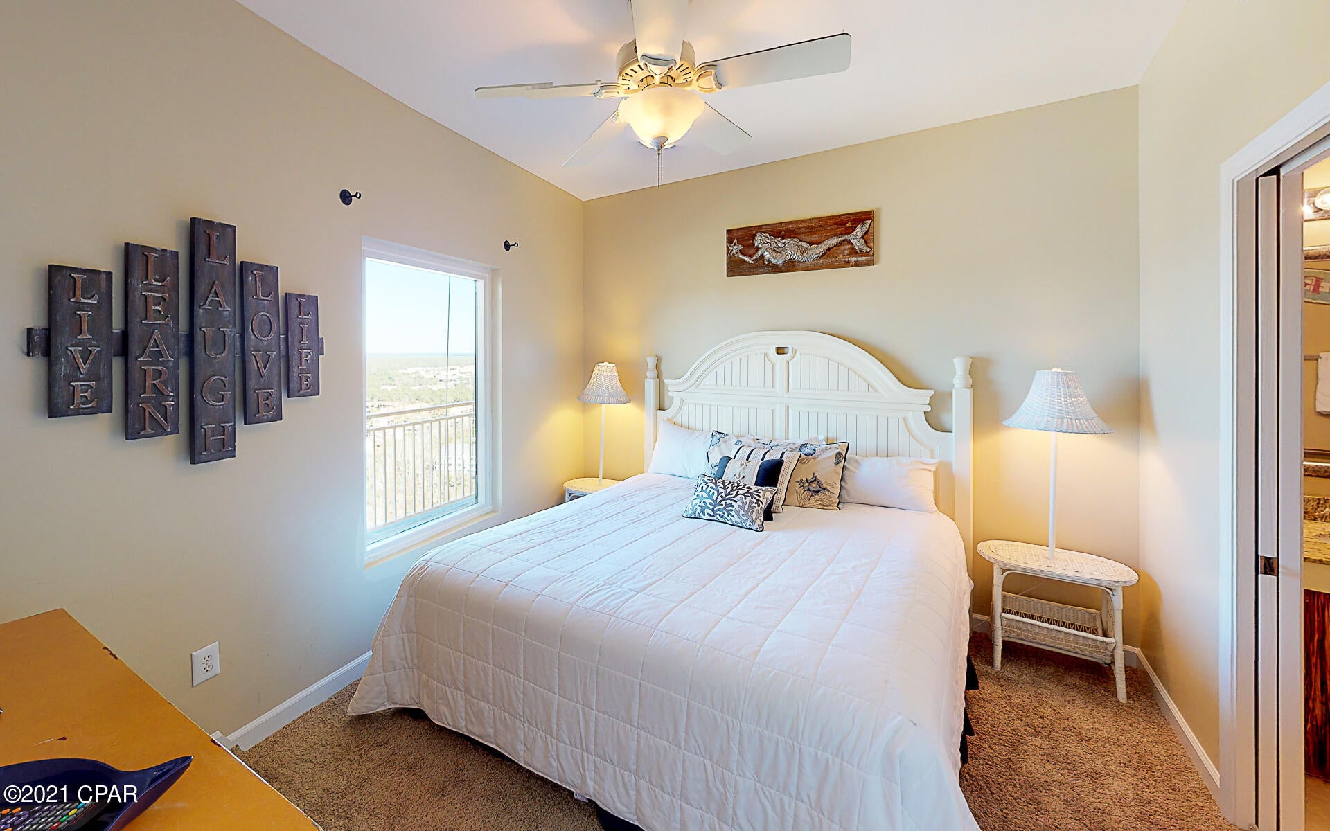 Splash Condo - Residential