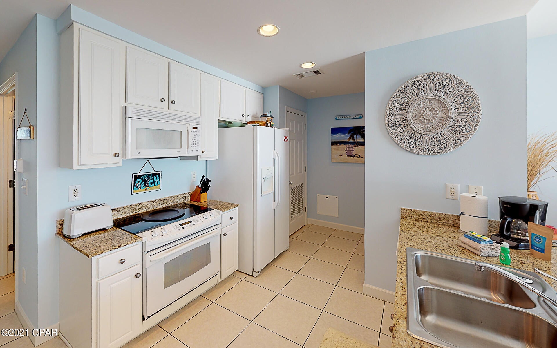 Splash Condo - Residential