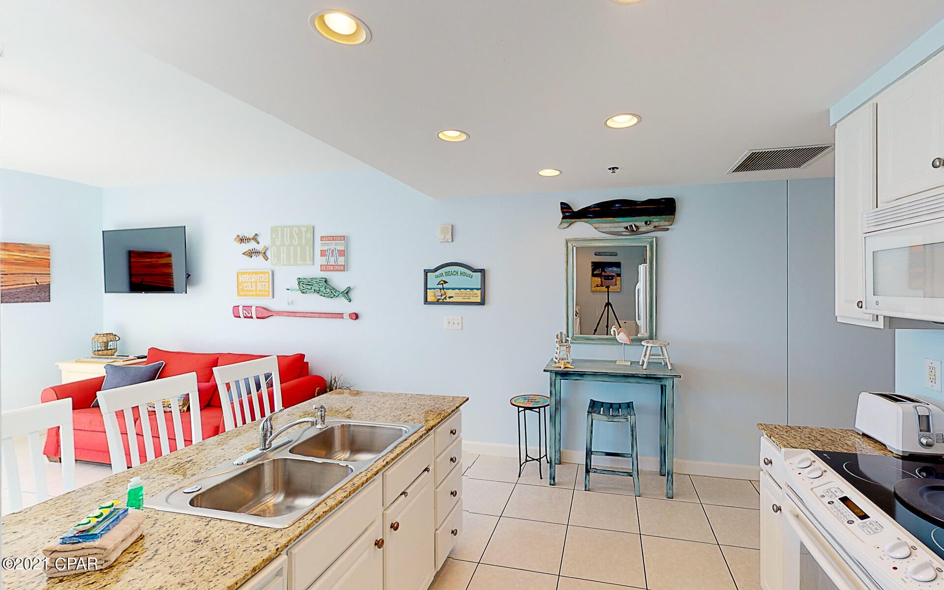 Splash Condo - Residential