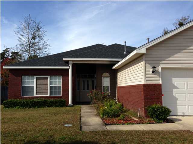 Very nice 4 bedroom 2 bath home in Camryn's Crossing subdiv. Vaulted ceiling, gas fireplace, breakfast bar, glass-enclosed Florida room, sprinkler system, privacy fenced. Near Bay Haven Charter Academy, Hiland Park Elementary, & Mosley HS.
