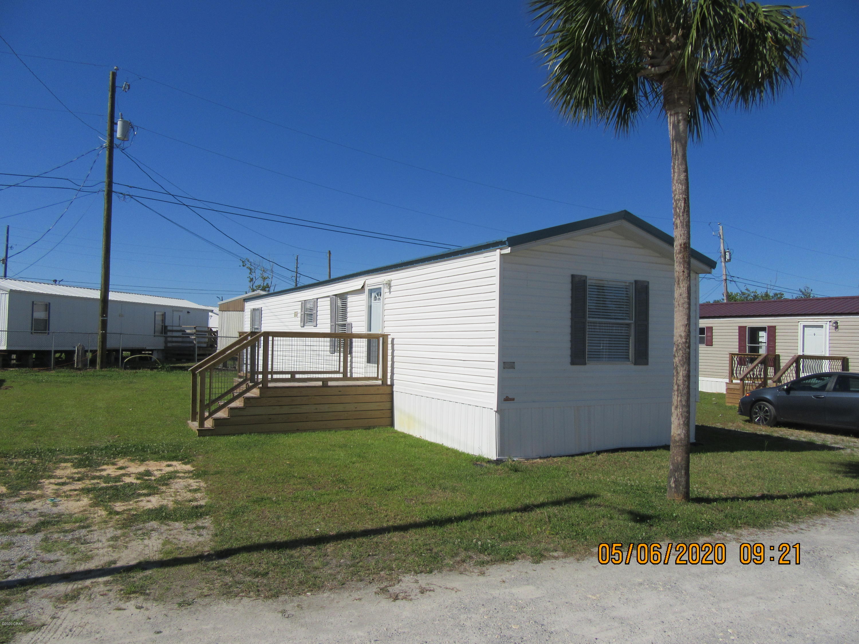 2 Bedroom 1 Bath Modular home in Lynn Haven. Central heat and A/C, Washer and dryer included. *MOVE IN SPECIAL 1/2 OFF 2ND MONTH* All property sizes and ages are approximate, please measure and/or verify if important.

School assignments are subject to change, please check with Bay County for most accurate information.

Deposit is the same as the rent.Pets NOT Allowed!