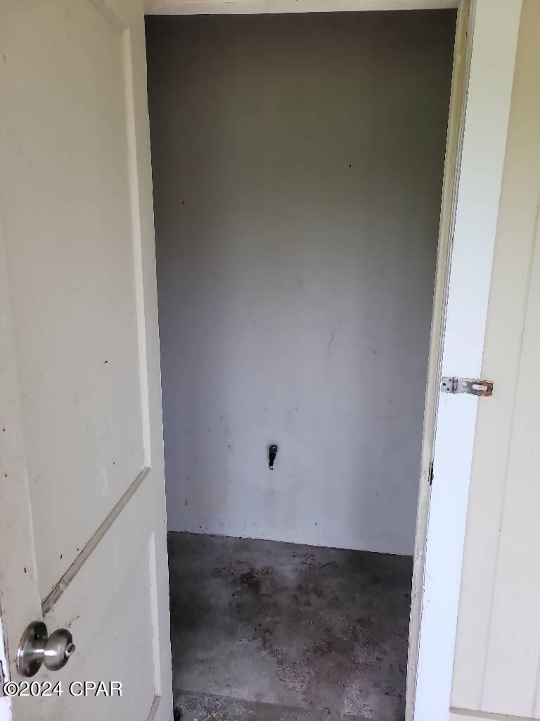Bay Park Manor - Residential Lease