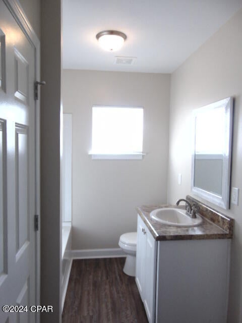 Bay Park Manor - Residential Lease