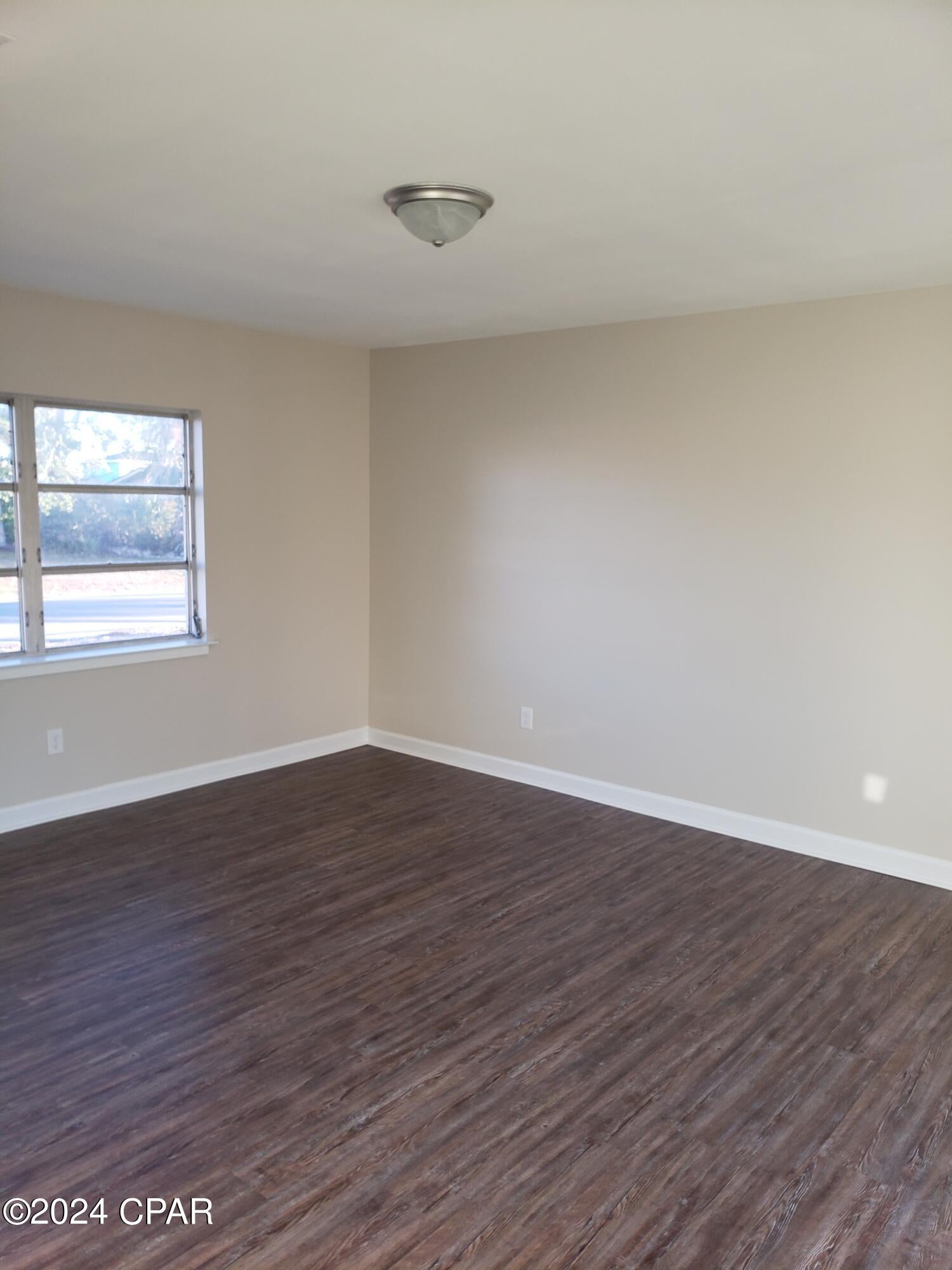 Bay Park Manor - Residential Lease