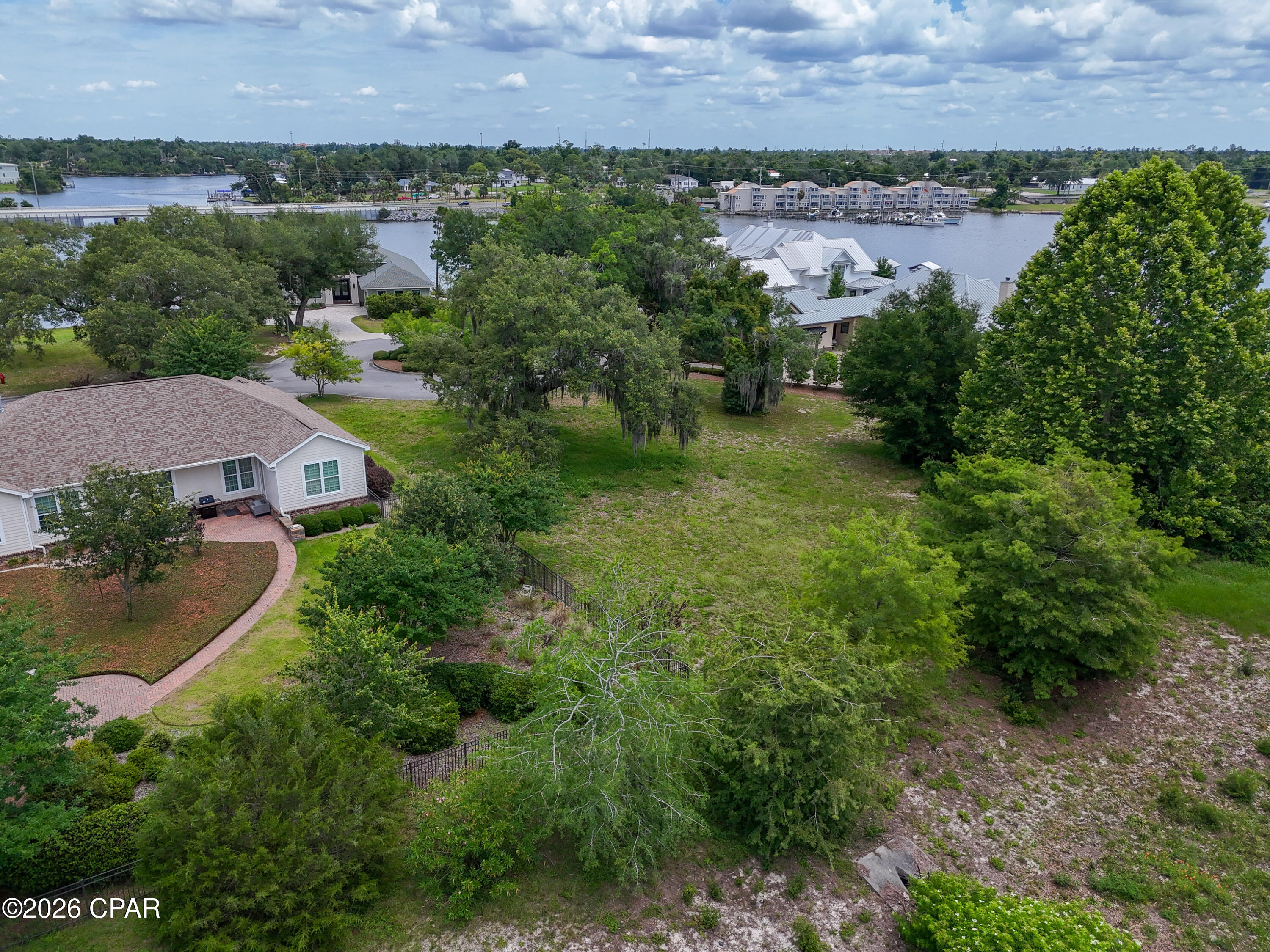 Cove Pointe - Land