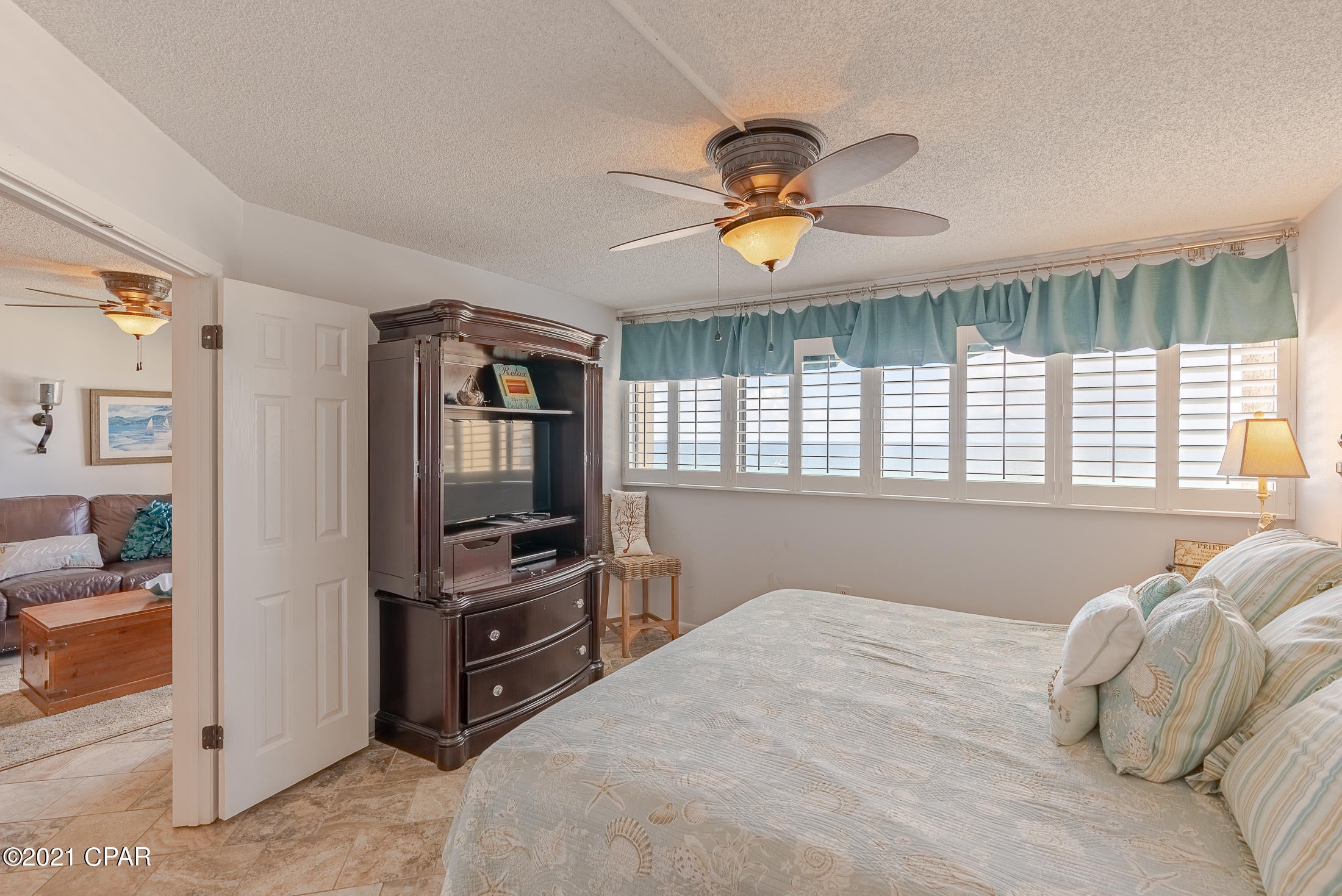 Summerhouse Condo. - Residential