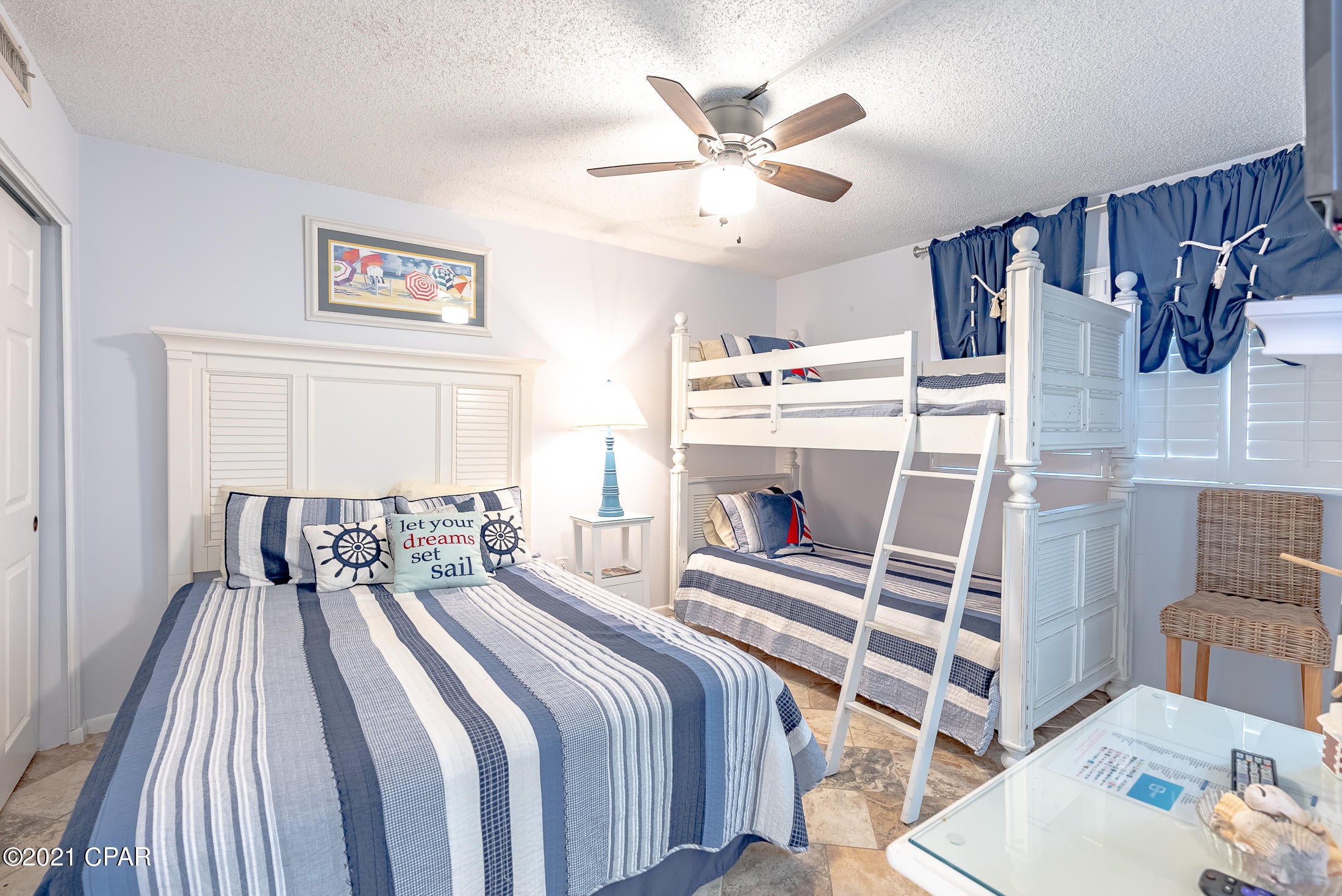 Summerhouse Condo. - Residential