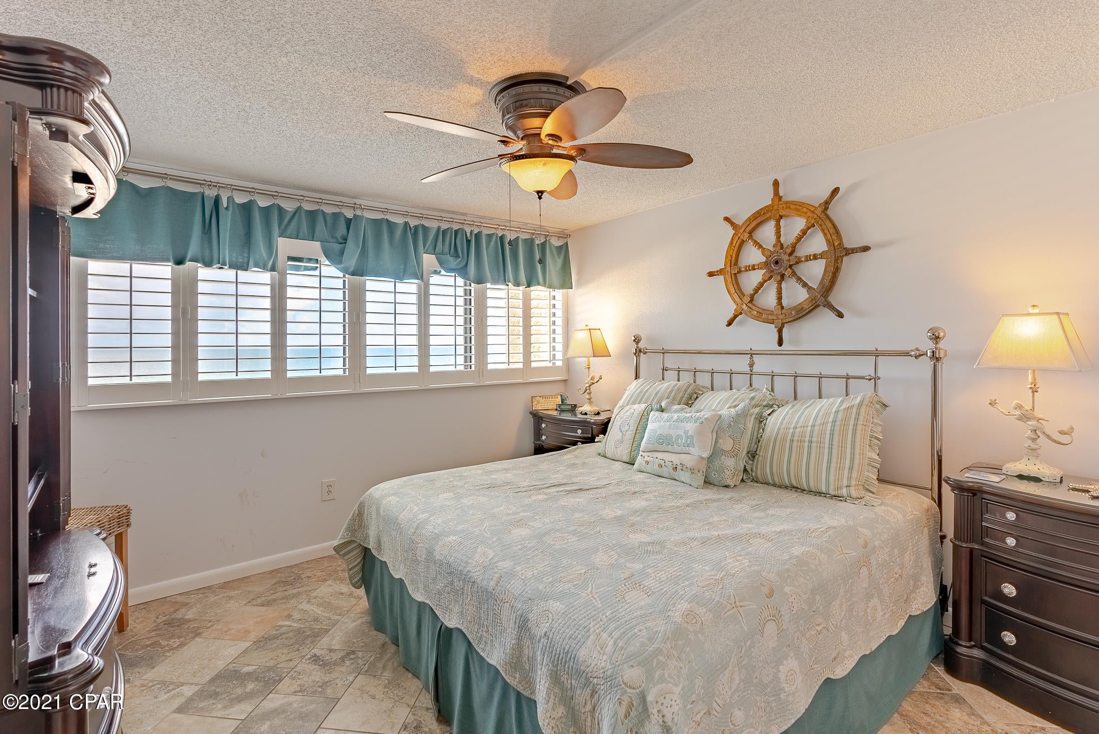 Summerhouse Condo. - Residential