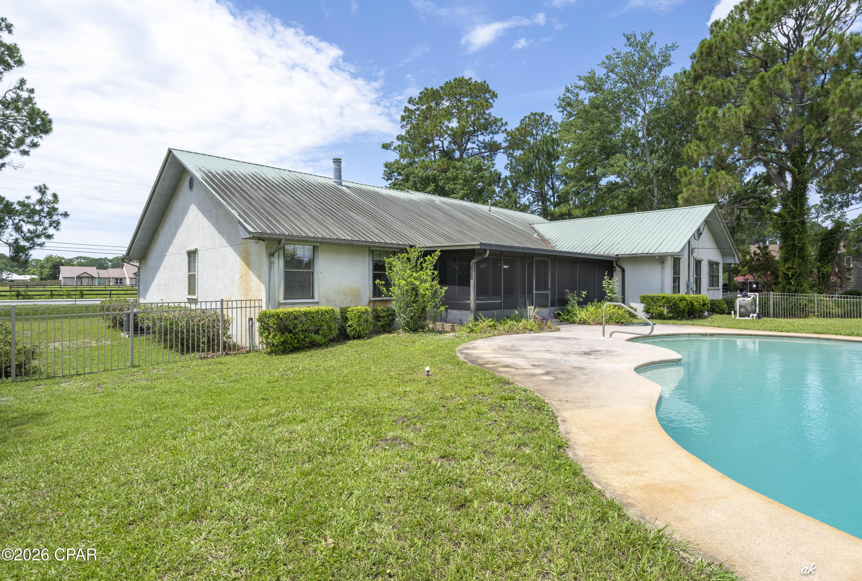 Thomas Drive Park U-4 - Residential