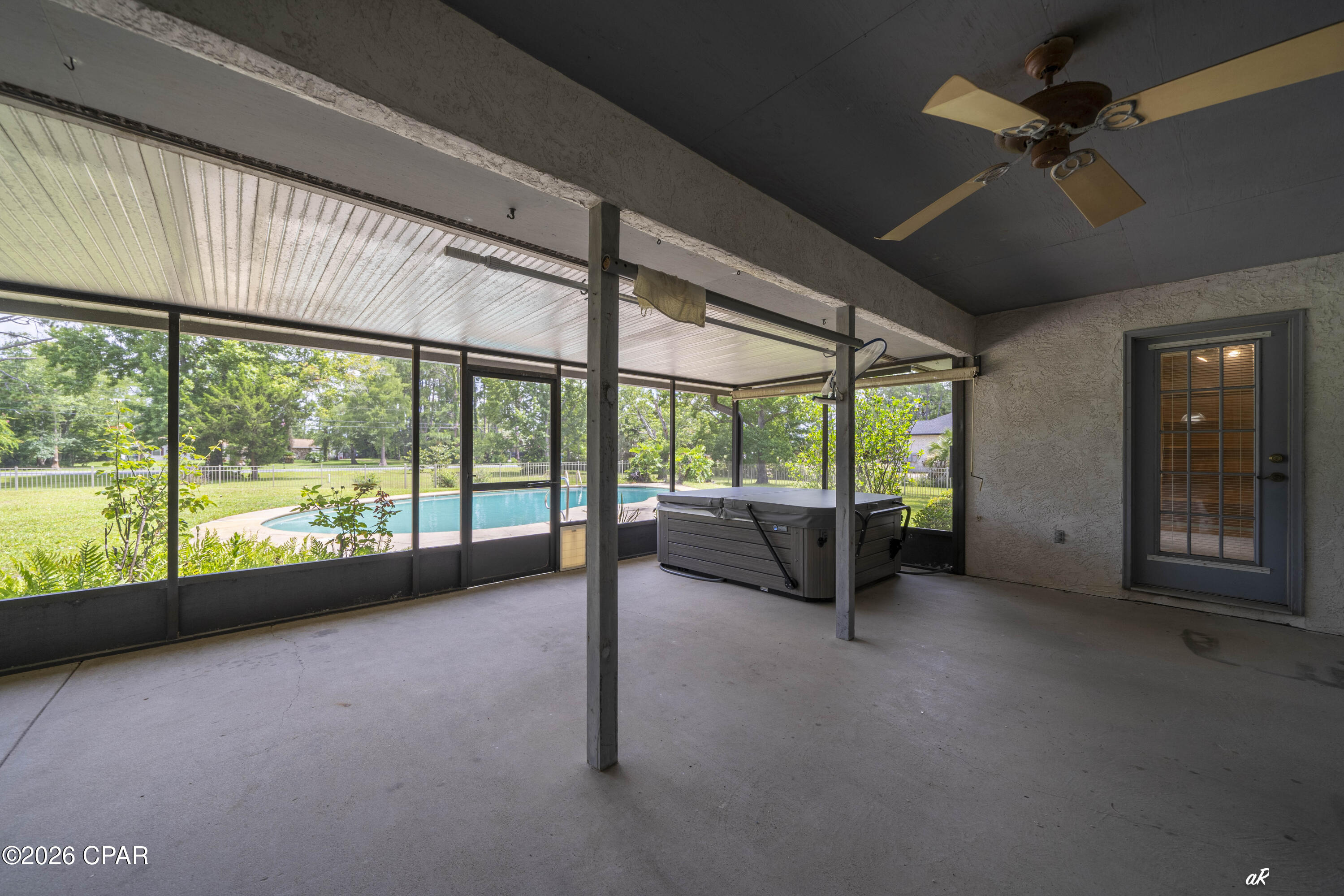 Thomas Drive Park U-4 - Residential