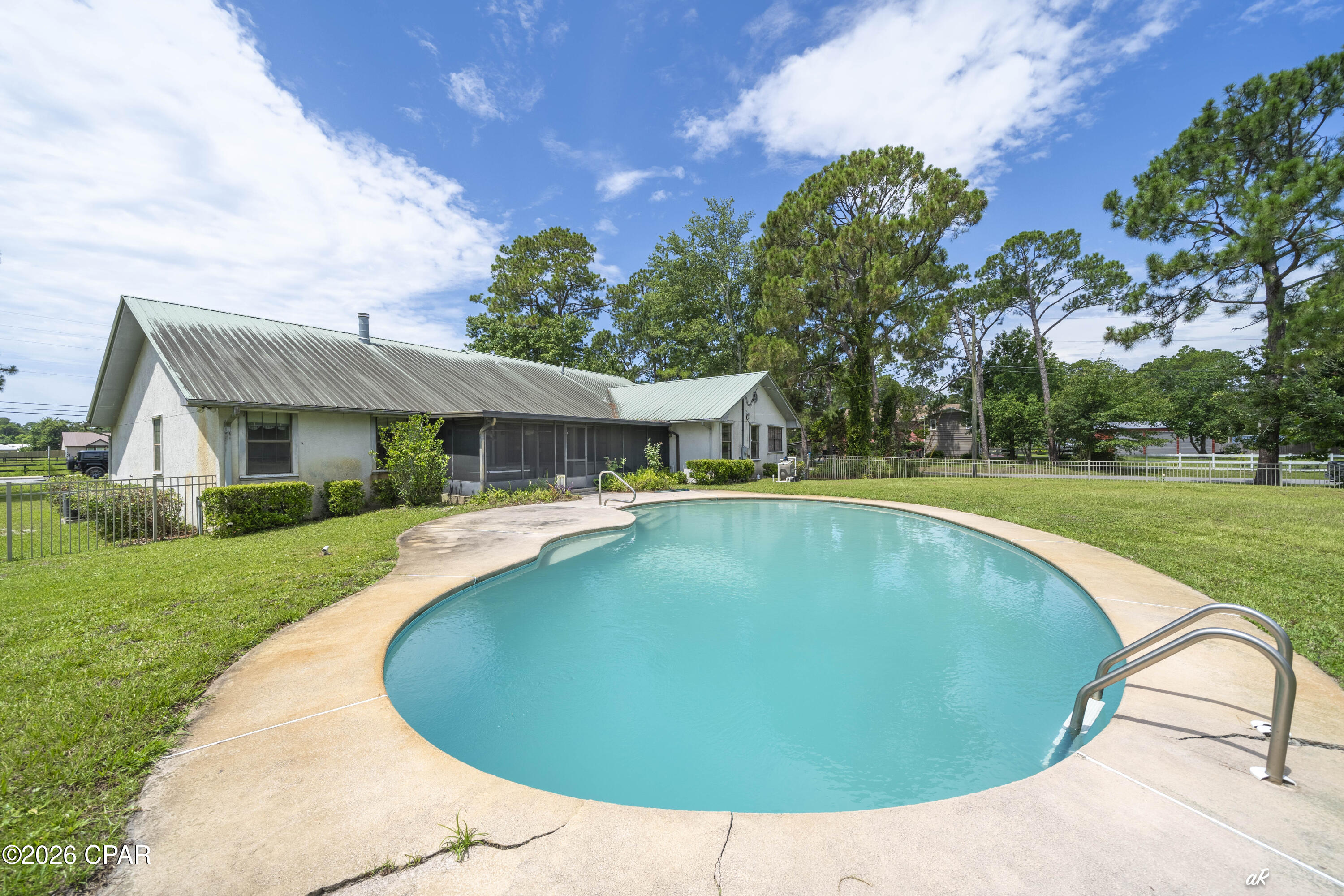 Thomas Drive Park U-4 - Residential