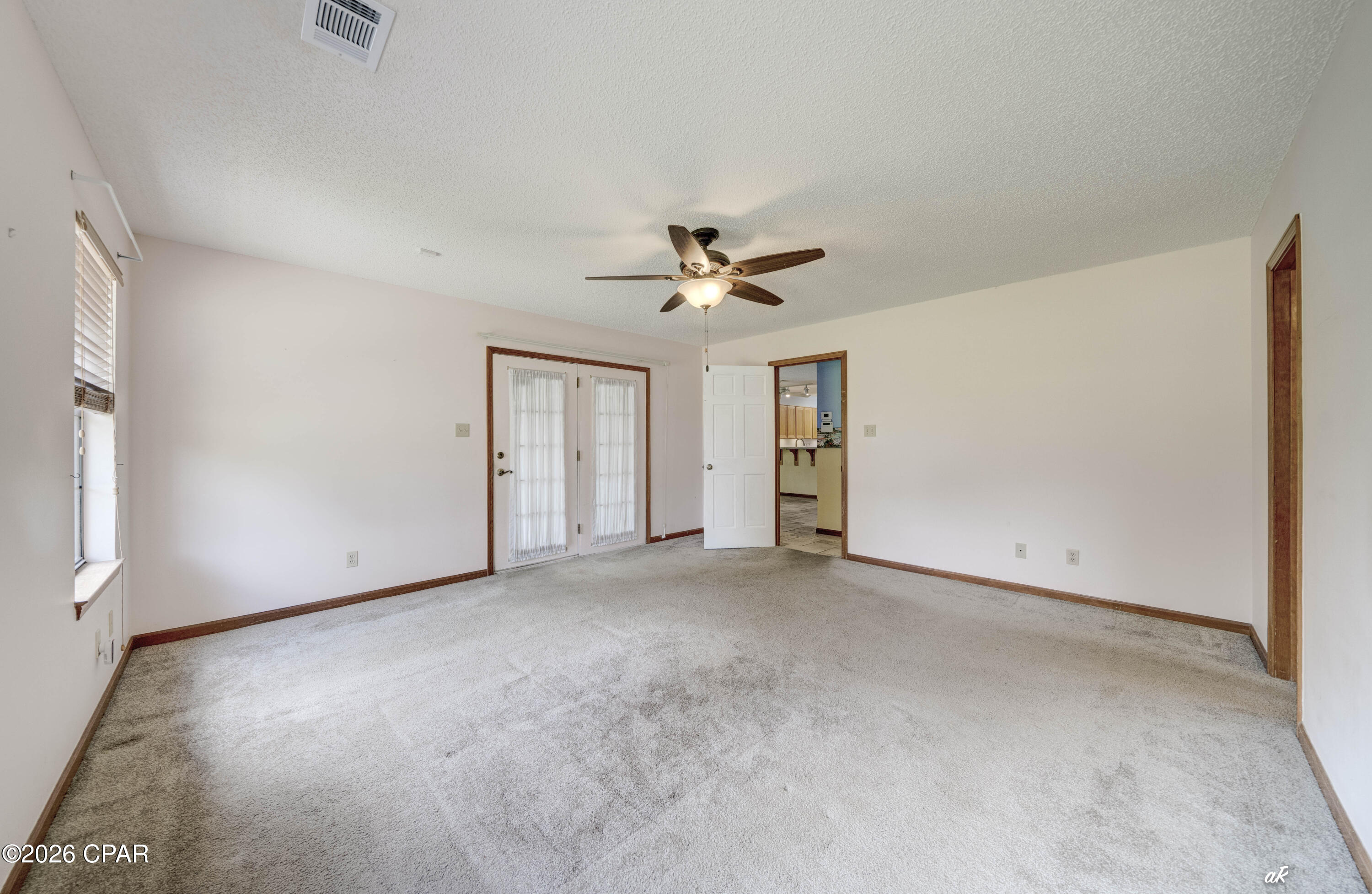 Thomas Drive Park U-4 - Residential