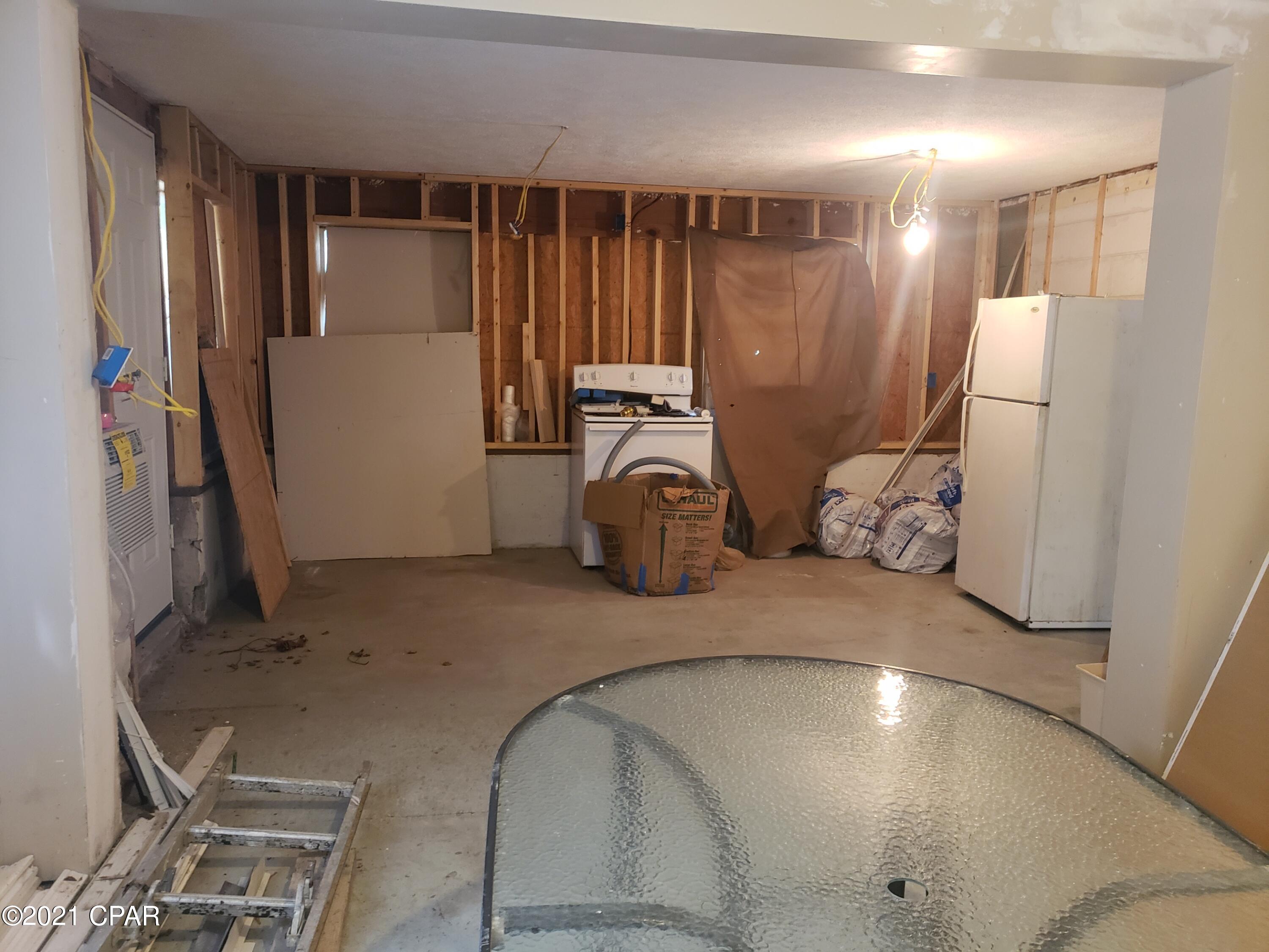 Laguna Beach Estates 7th Add - Residential