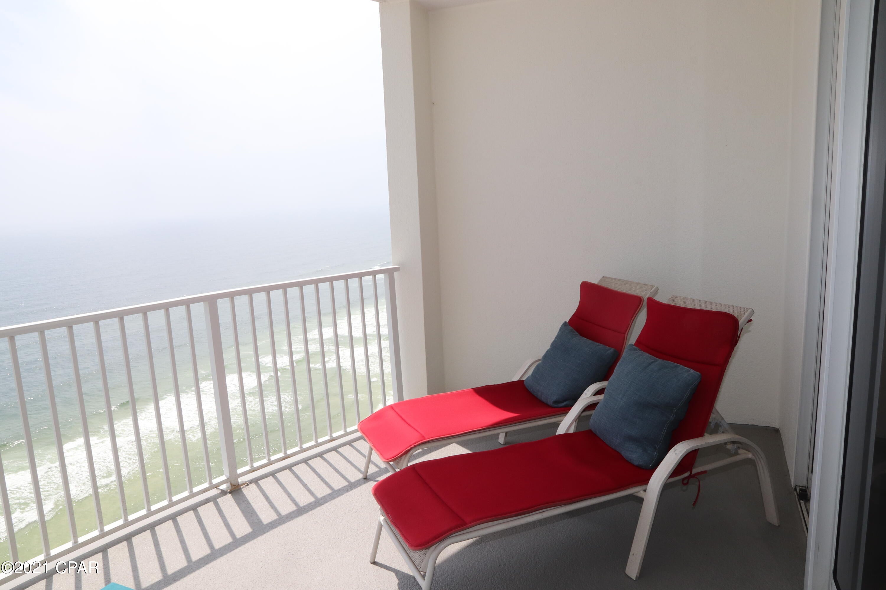 Twin Palms Resort - Residential