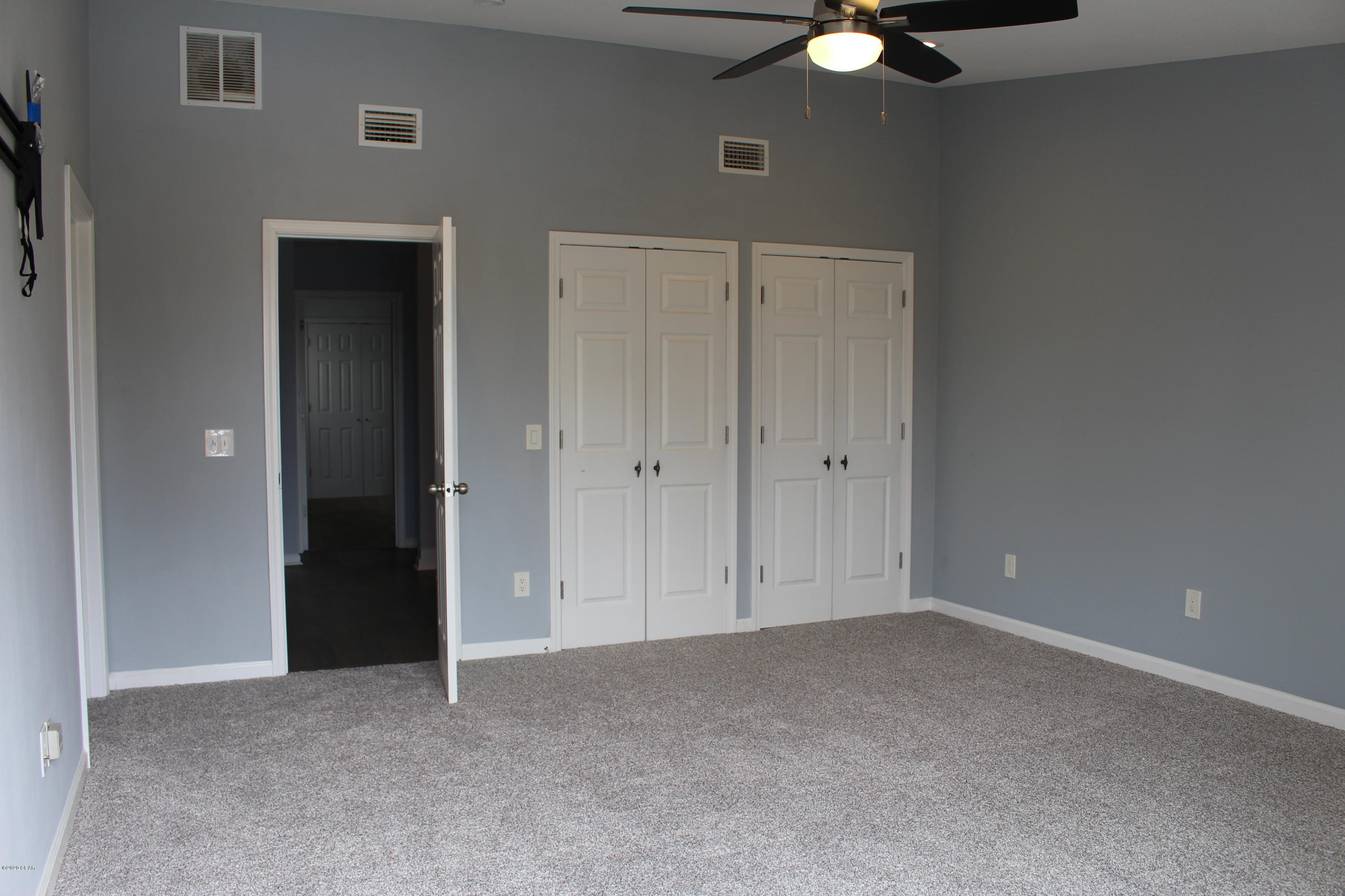 Venetian Villa 2nd Add Replat - Residential Lease