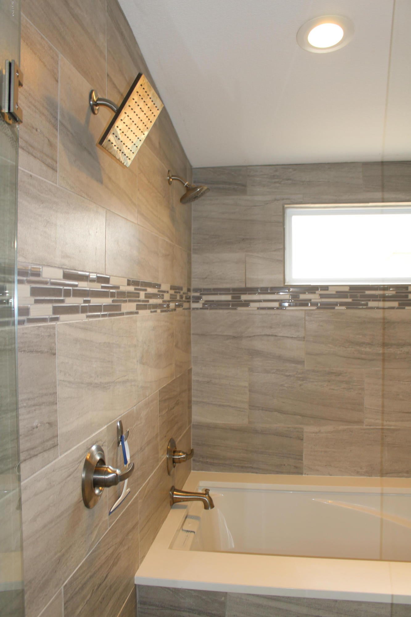 Venetian Villa 2nd Add Replat - Residential Lease