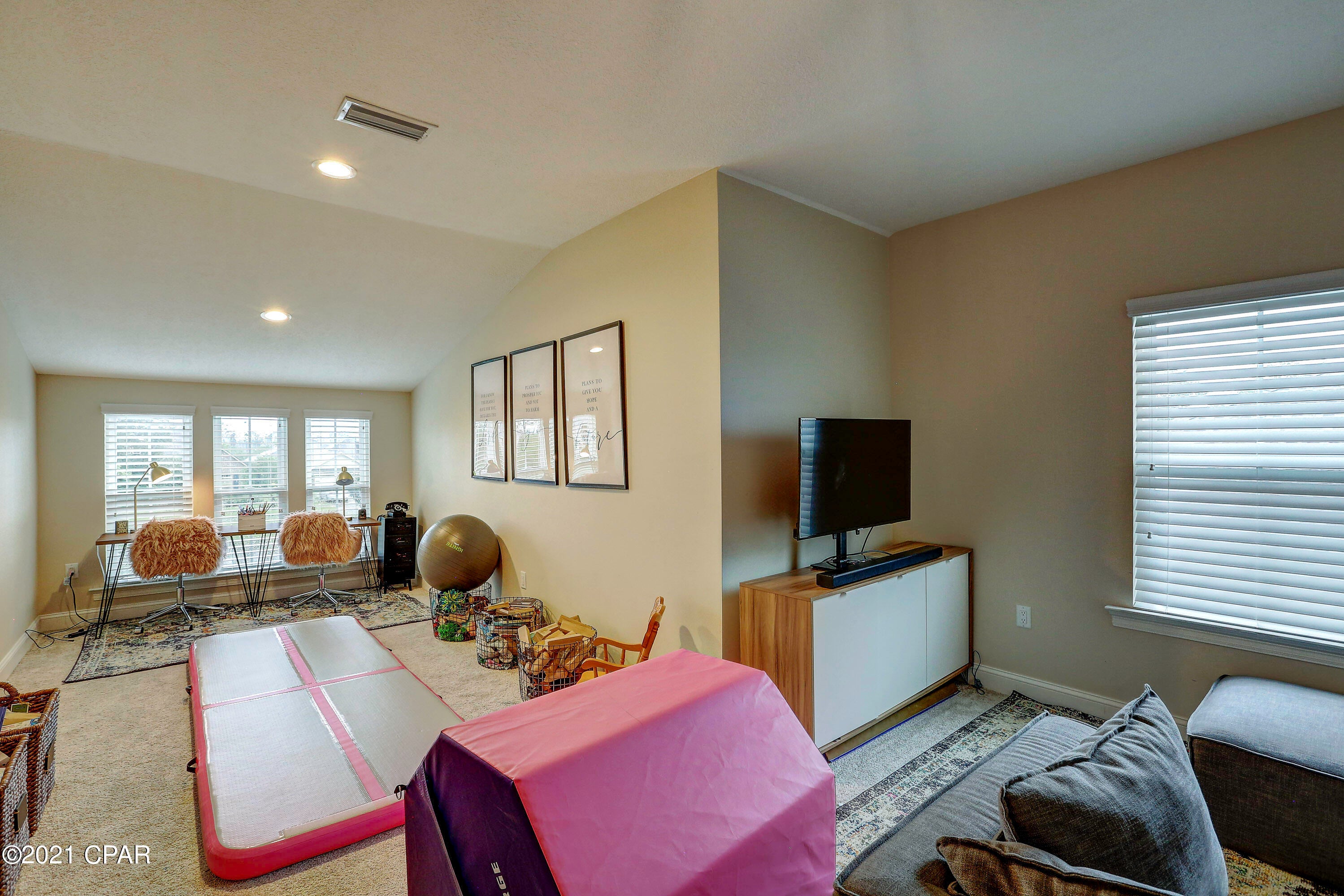 Hawks Landing - Residential