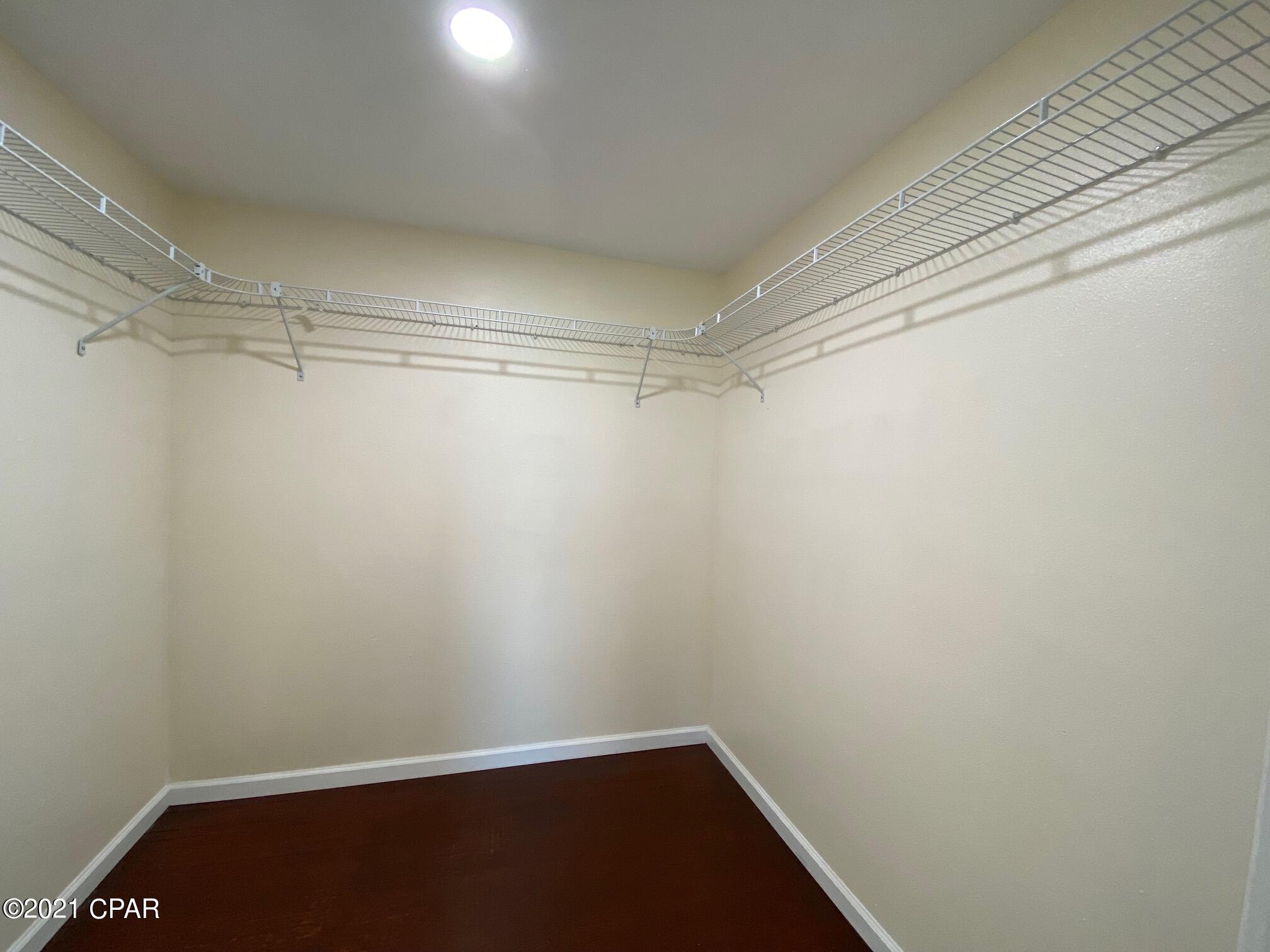 Jinks Sub U-1 - Residential
