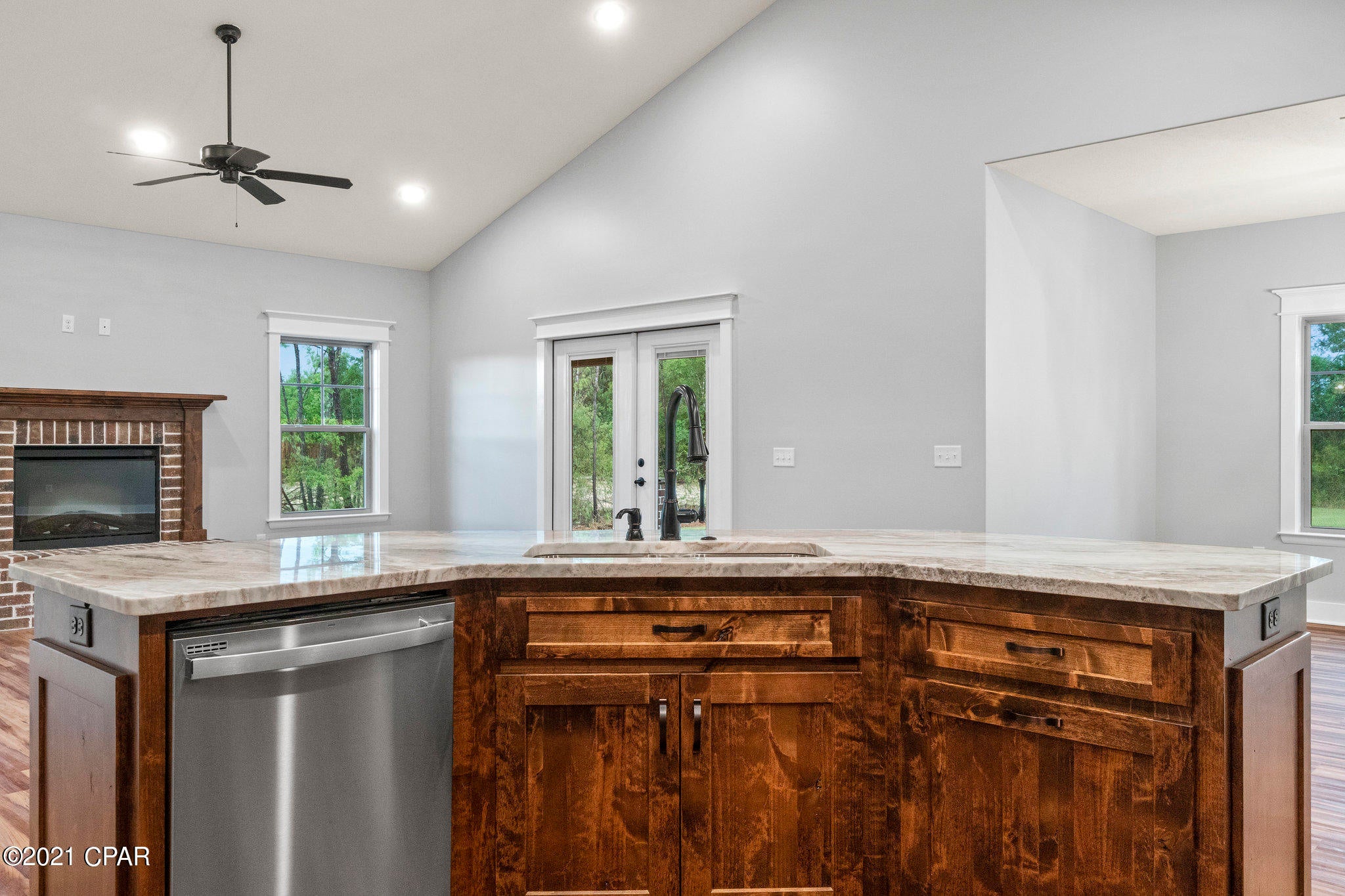 Lake Merial - Residential