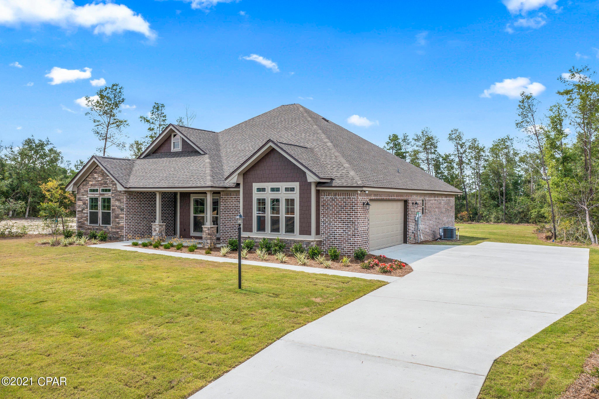 Lake Merial - Residential