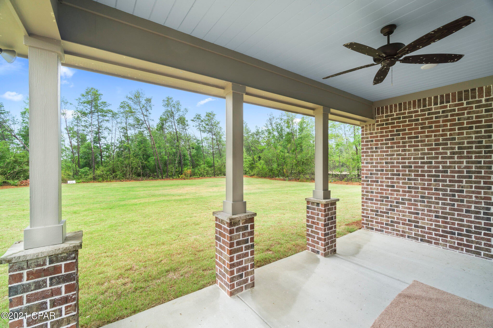 Lake Merial - Residential
