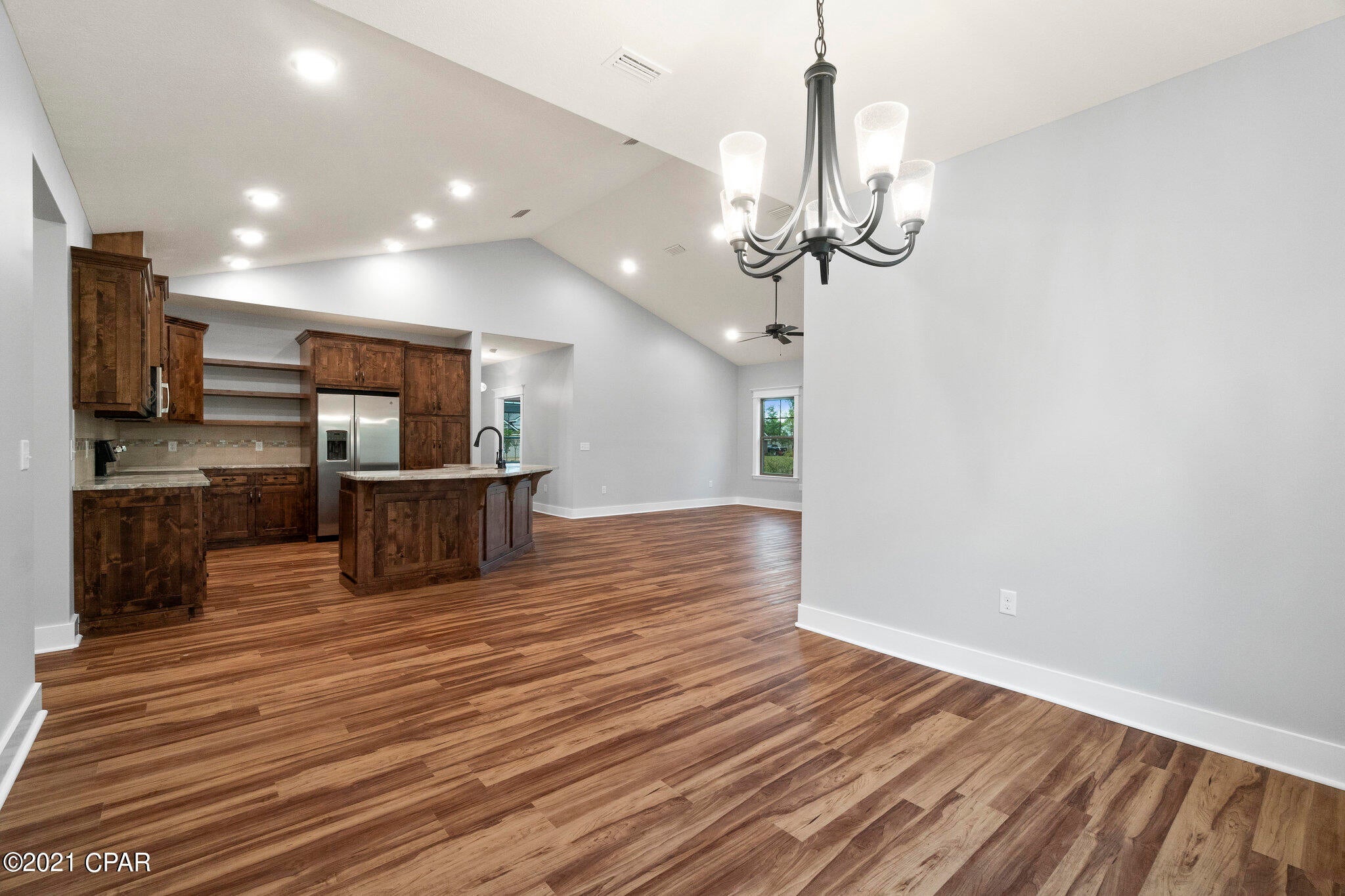 Lake Merial - Residential