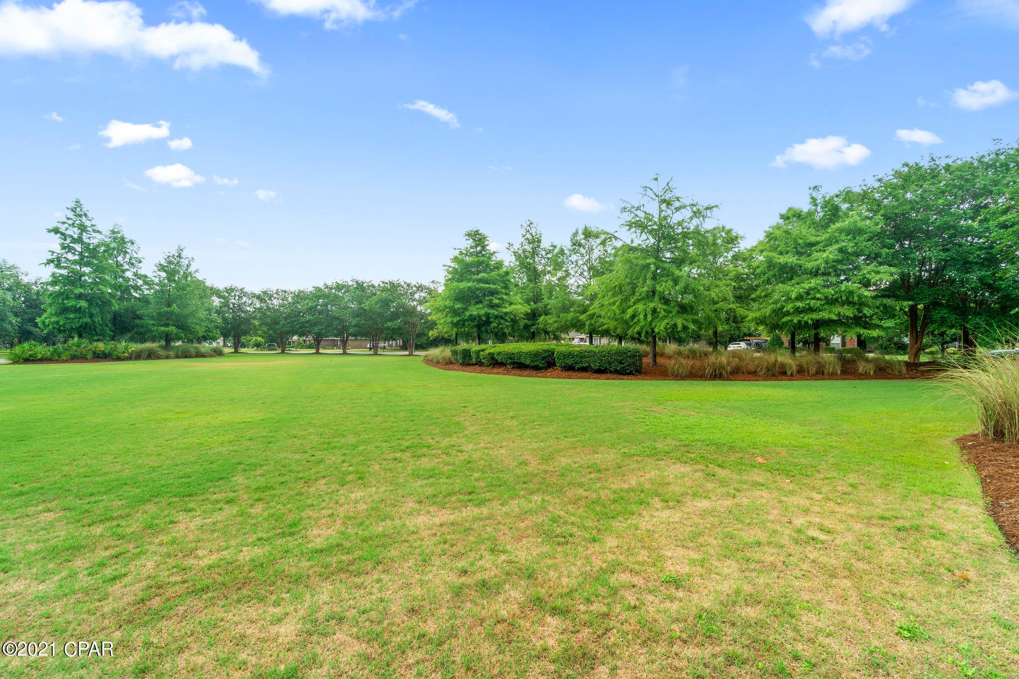 Lake Merial - Residential
