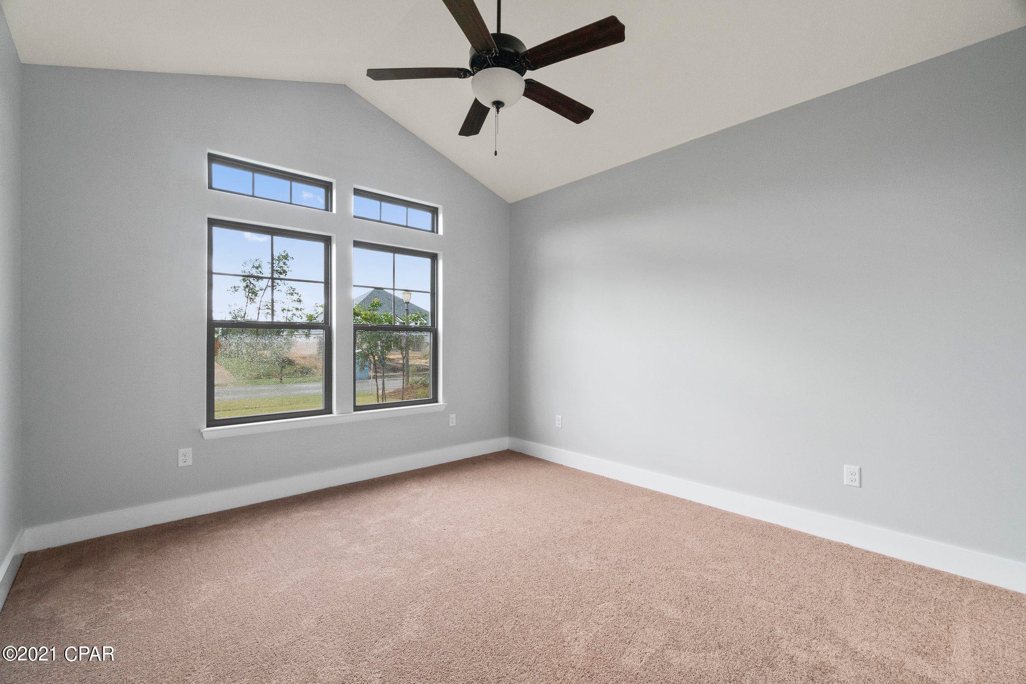 Lake Merial - Residential