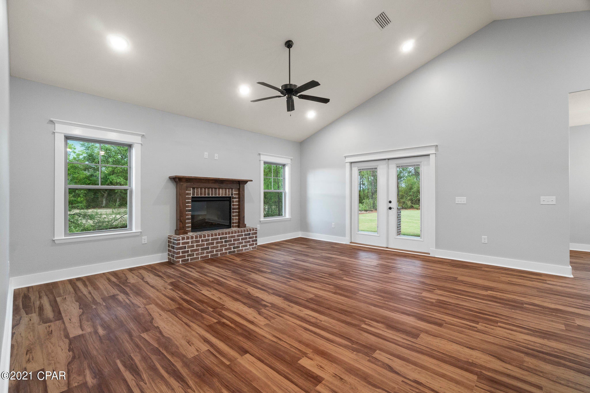 Lake Merial - Residential