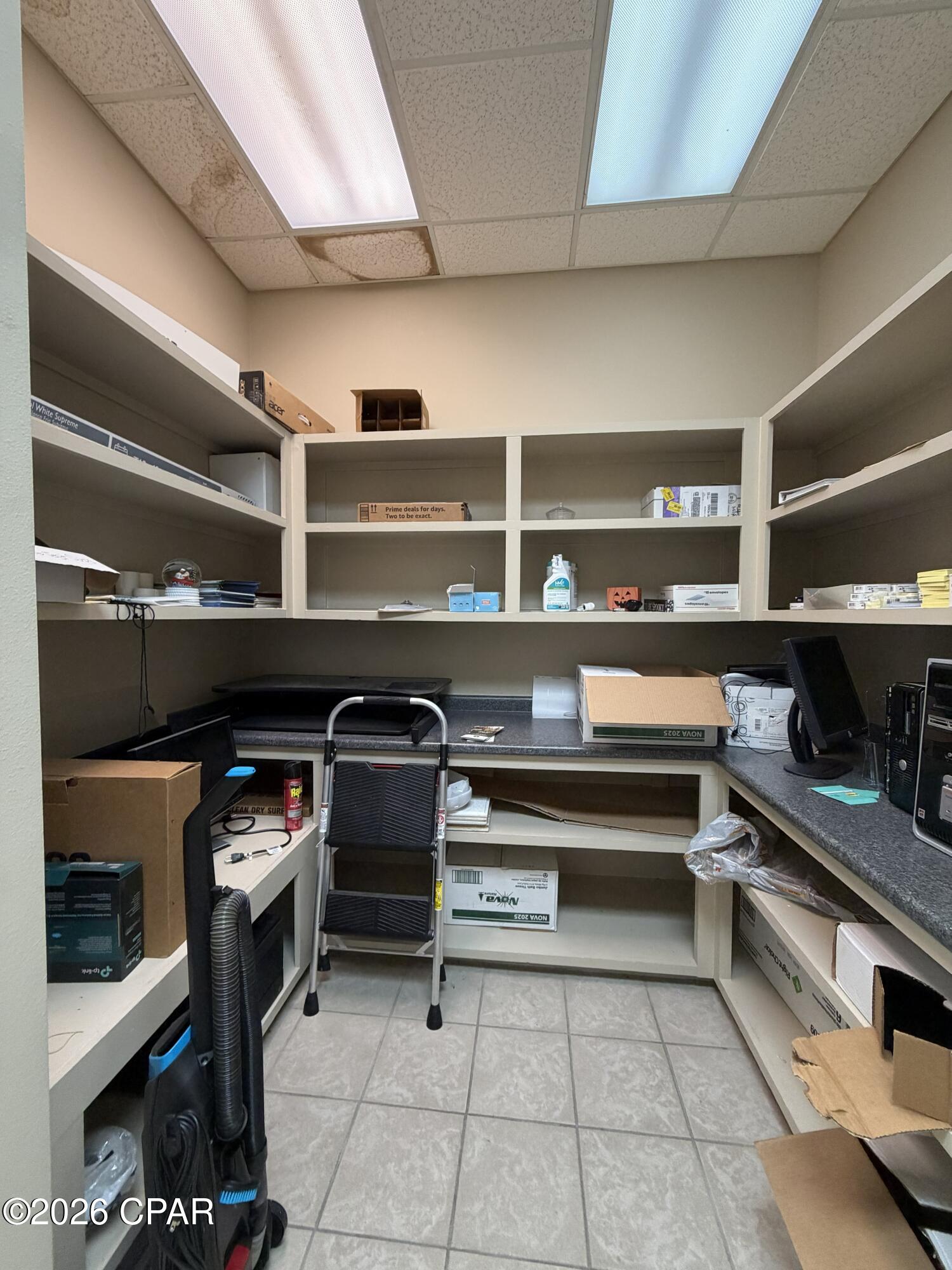 No Named Subdivision - Commercial Lease
