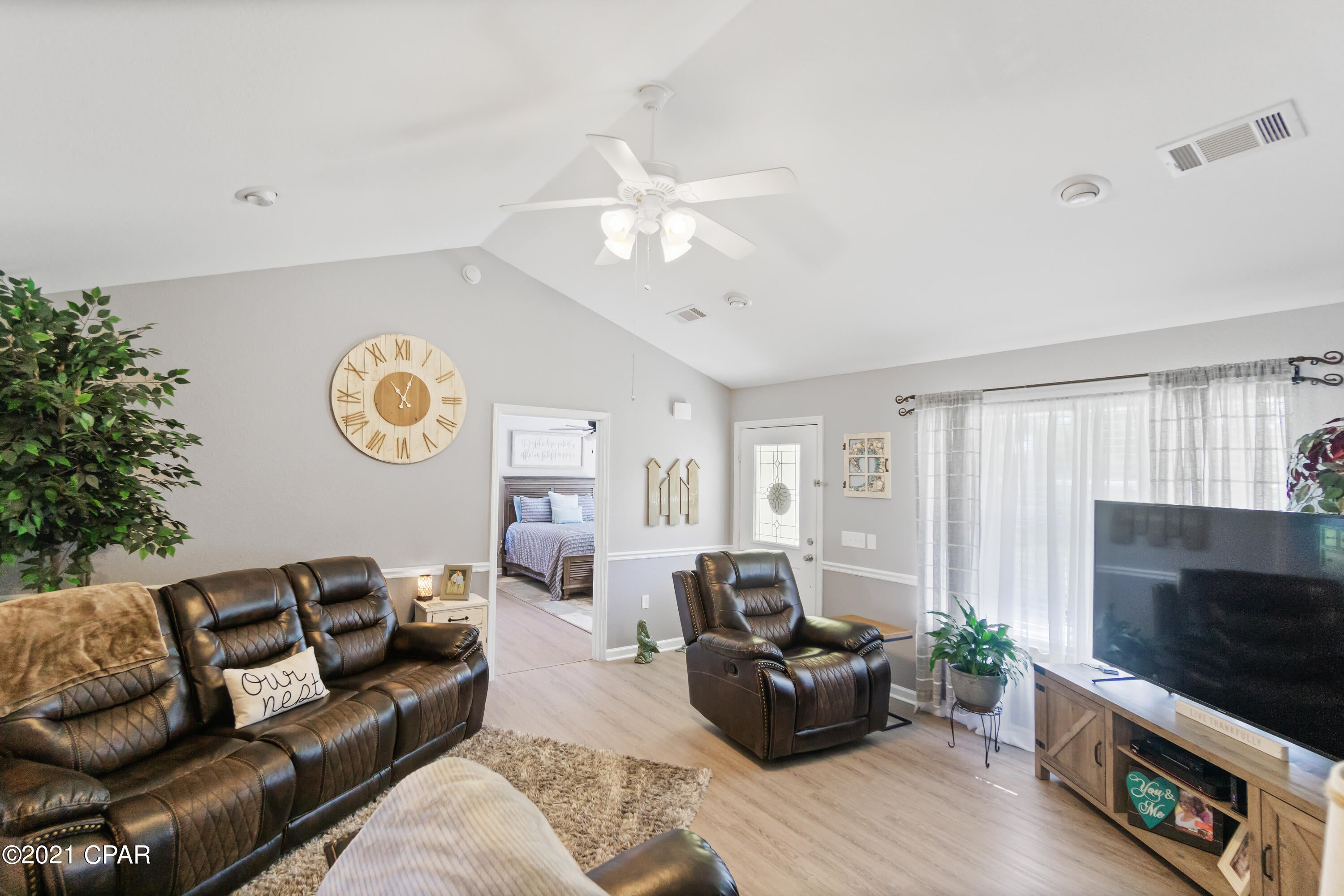 Orange Hill Corners Ranchet Est - Residential