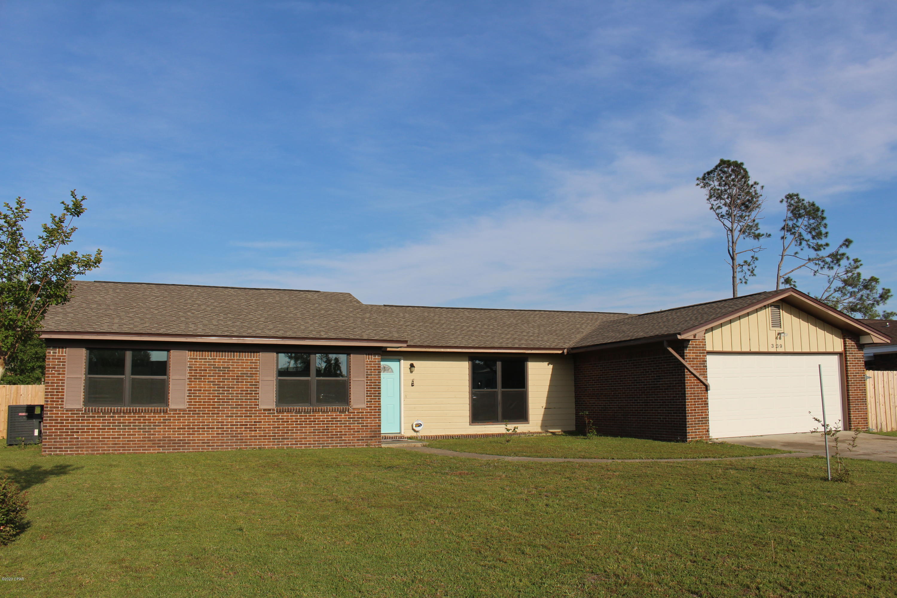 Renovated 4 bedroom, 2.5 Bathroom home. Two living areas, 2nd with fireplace. Split bedrooms, Large master suite with plenty build in closet space, amazing master bathroom! Laundry room/mud room off garage with washer and dryer connections. Fenced in year yard with beautiful patio area, and veggie garden. Avail Now!